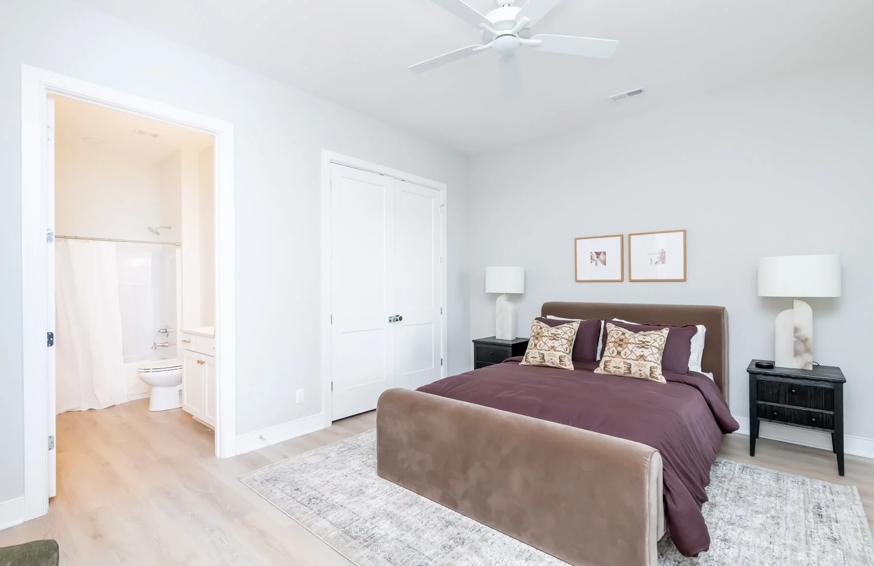 Queen Bedroom with Full Bath.jpg