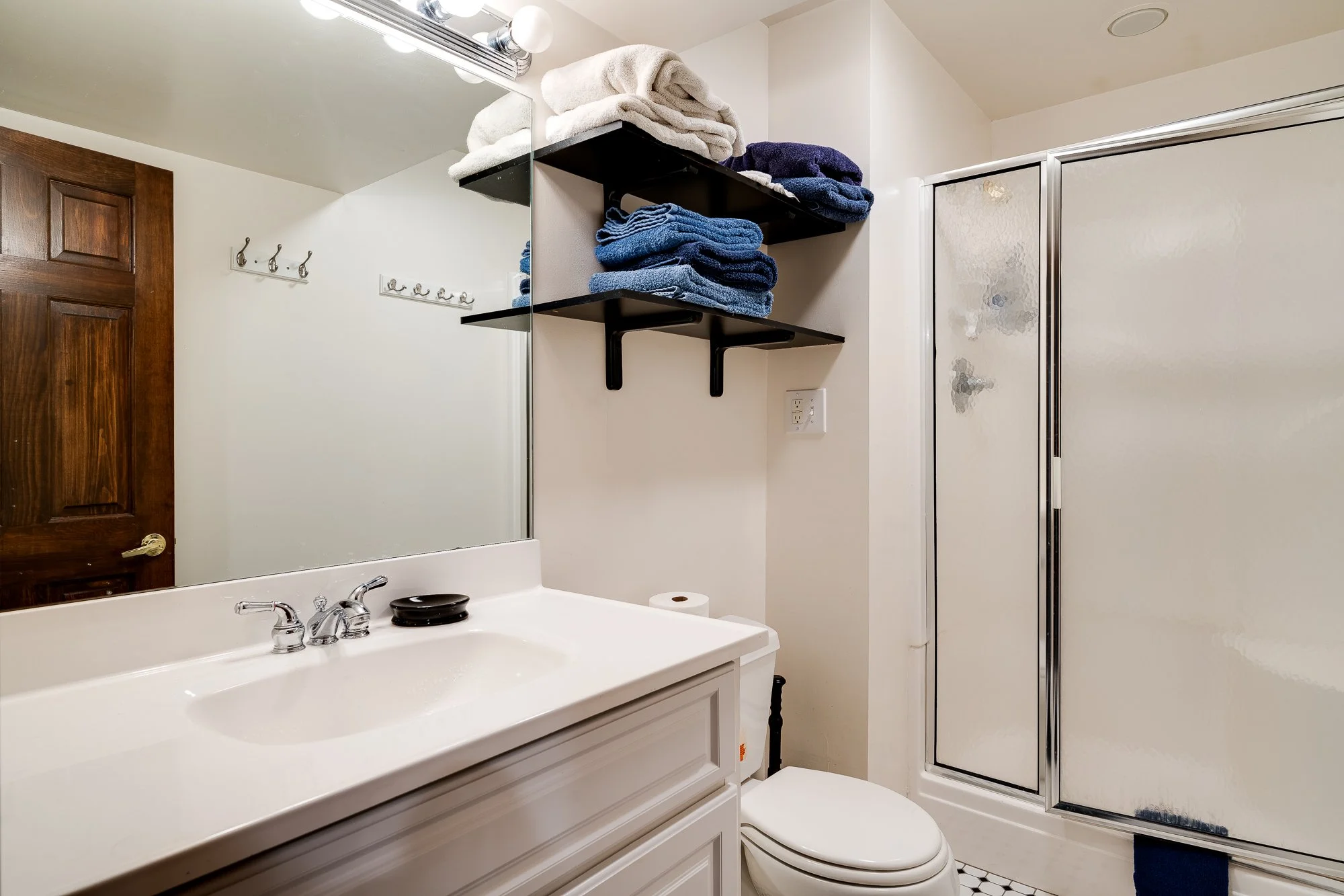 2701 Cave Spring Pl_web-36.jpg