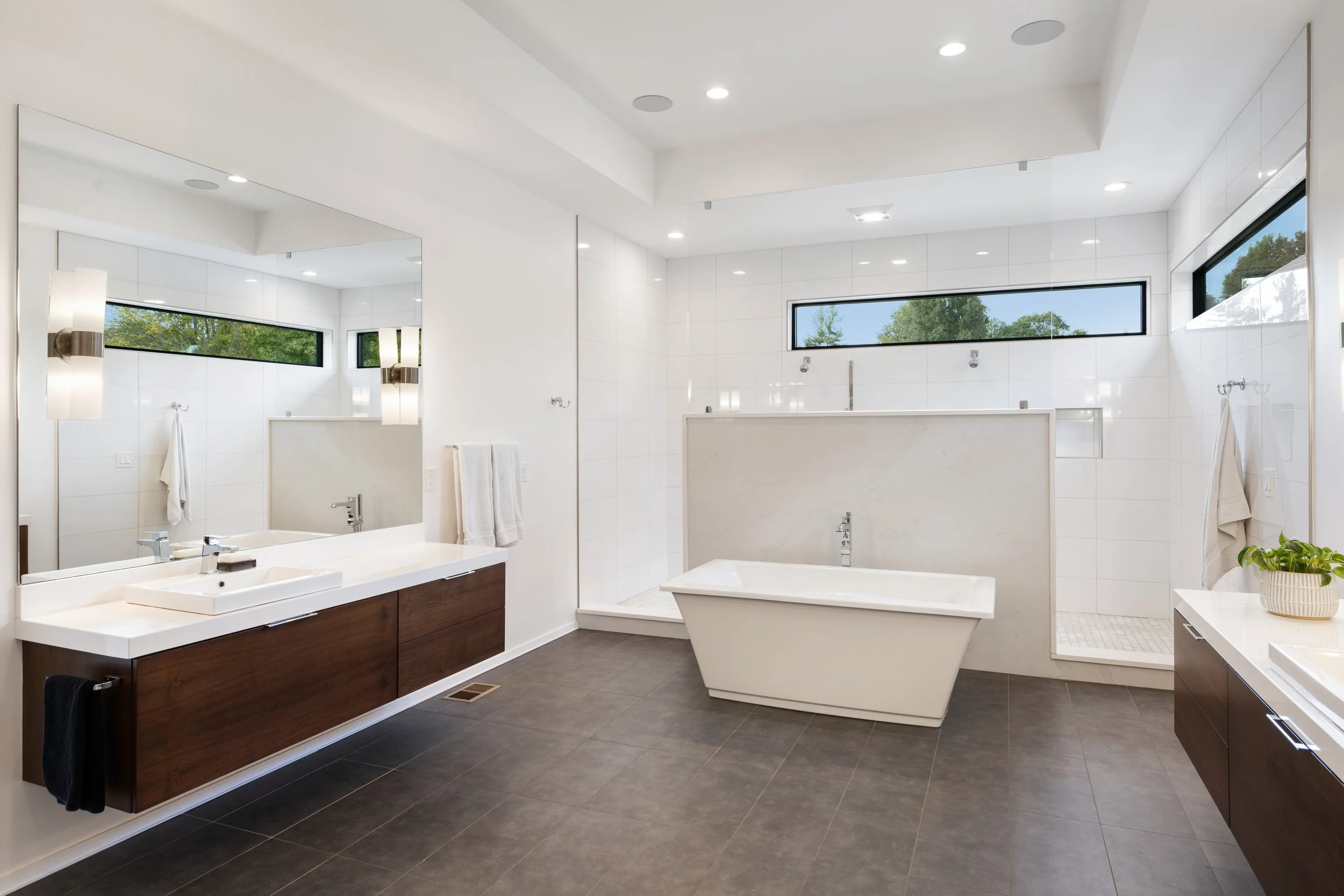 Bedroom #1 - Primary - Ensuite - Dual vanities and soaking tub.