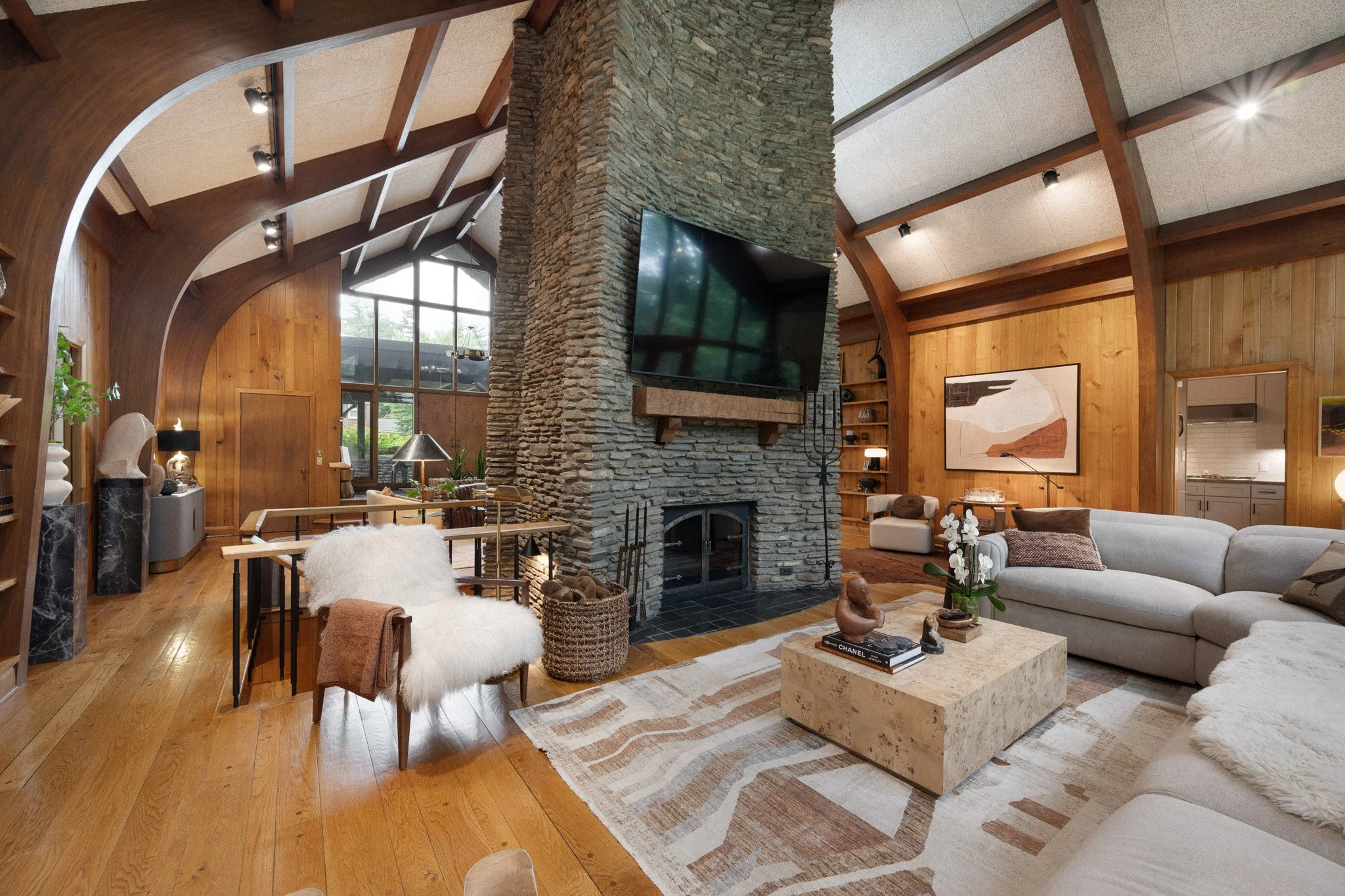 800 Greenspur Ln_web-27.jpg
