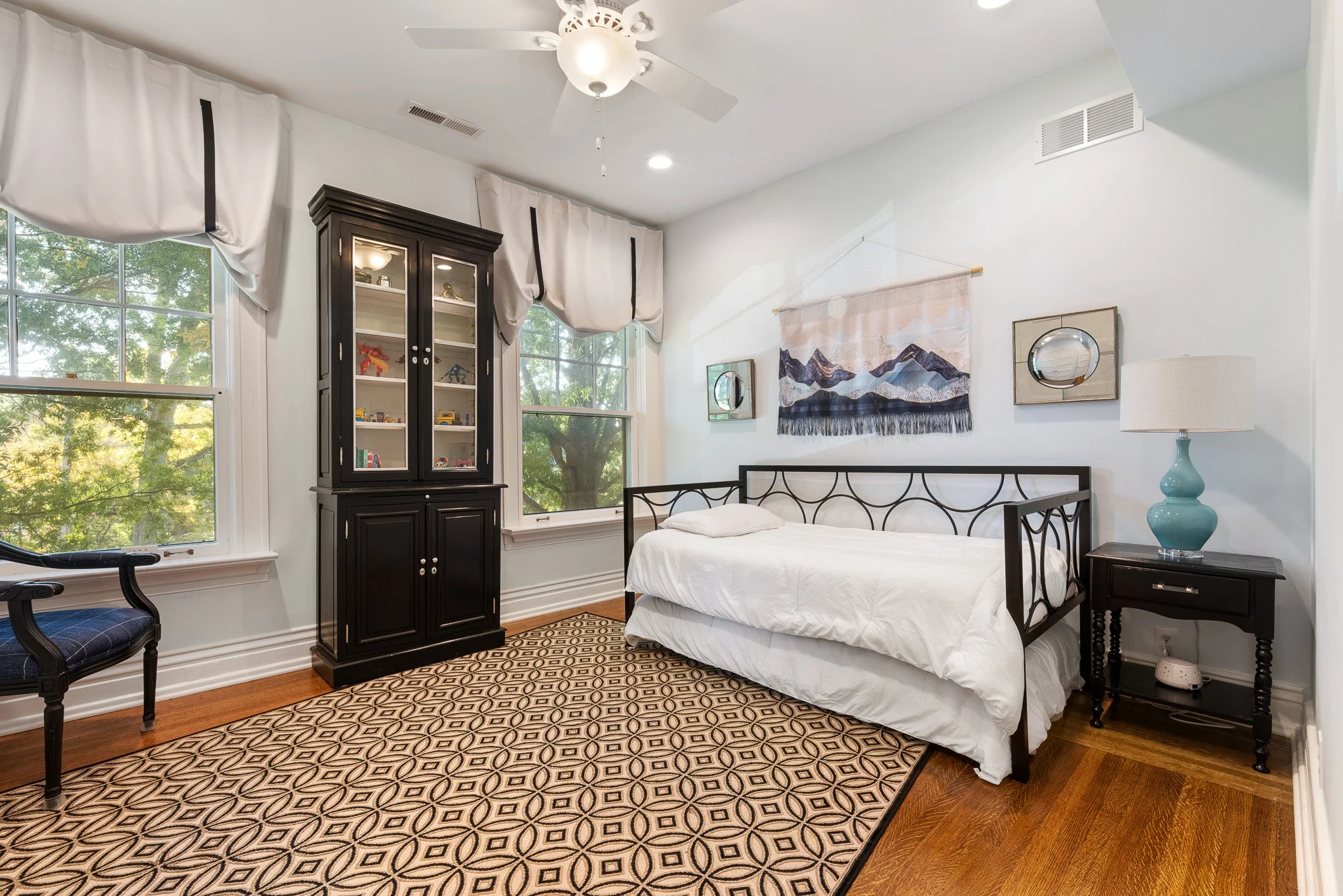 2525 Ransdell Ave_web-8.jpg
