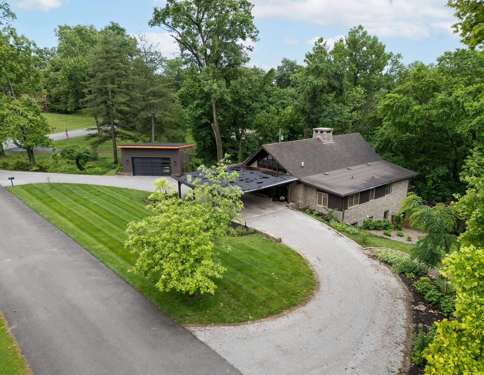 800 Greenspur Ln_web-1.jpg