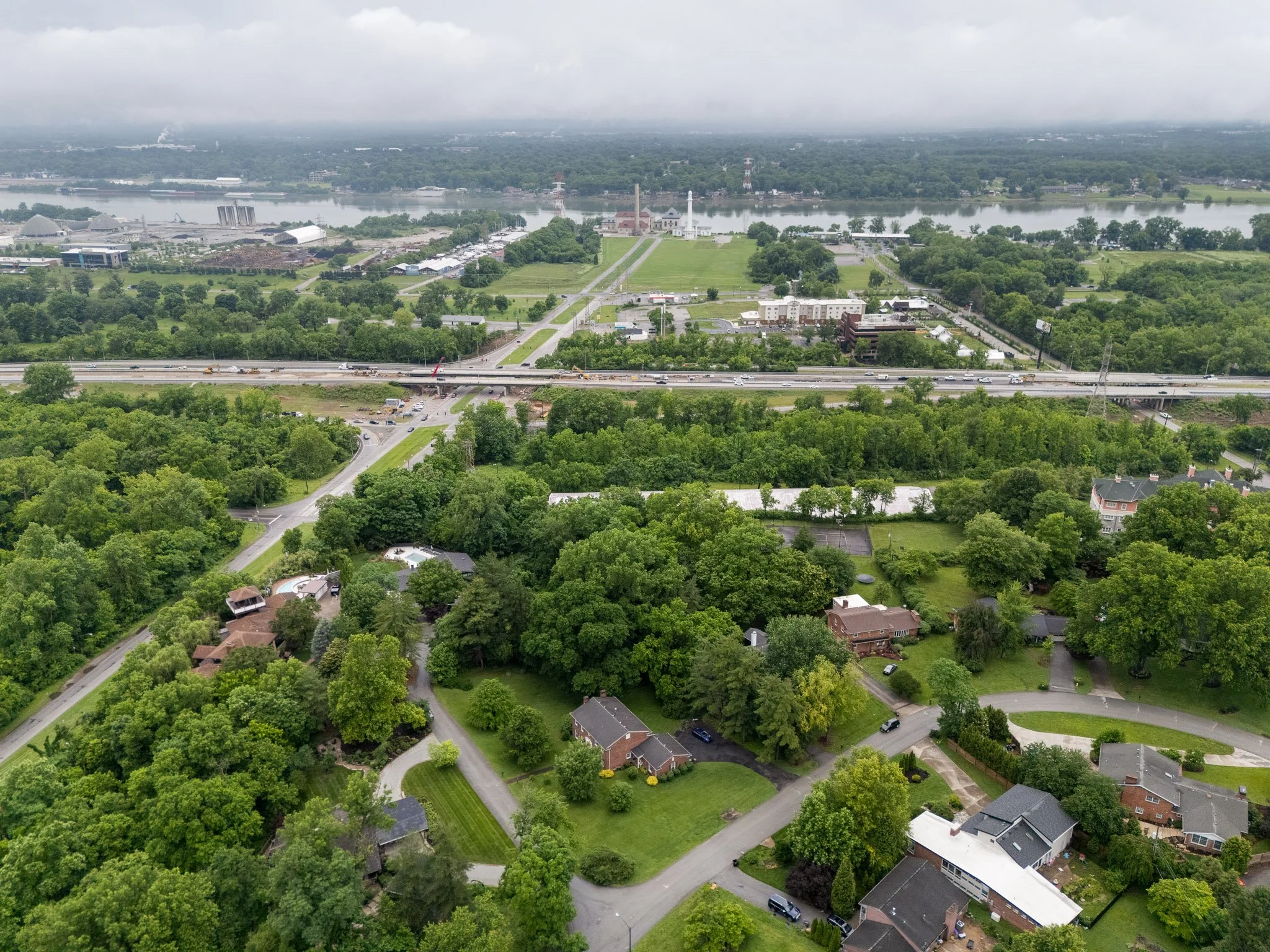 800 Greenspur Ln_web-5.jpg