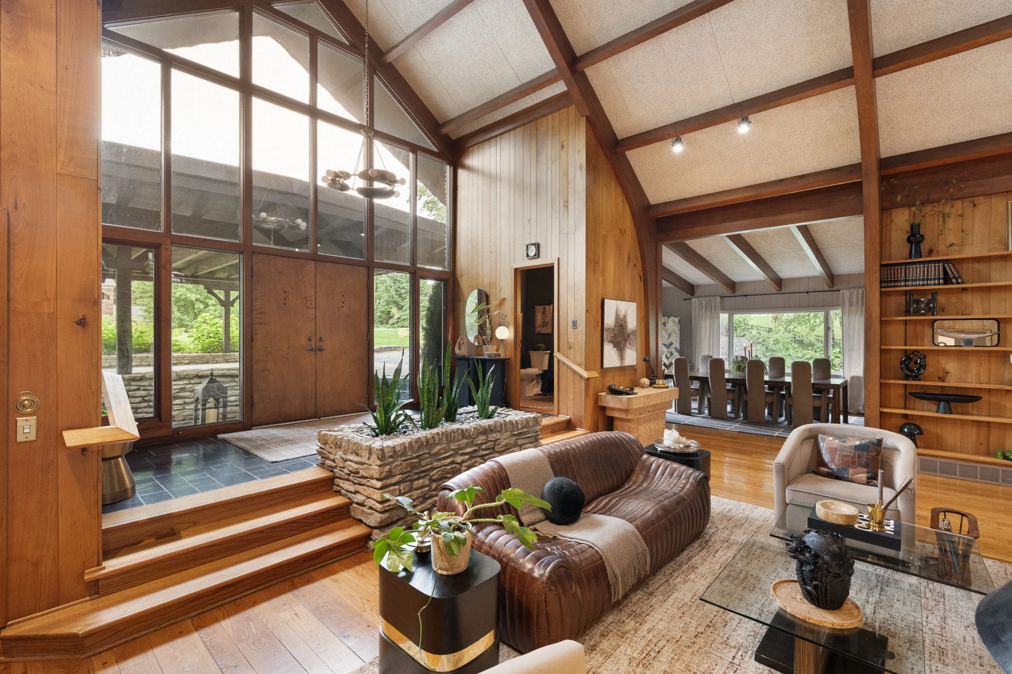 800 Greenspur Ln_web-15.jpg