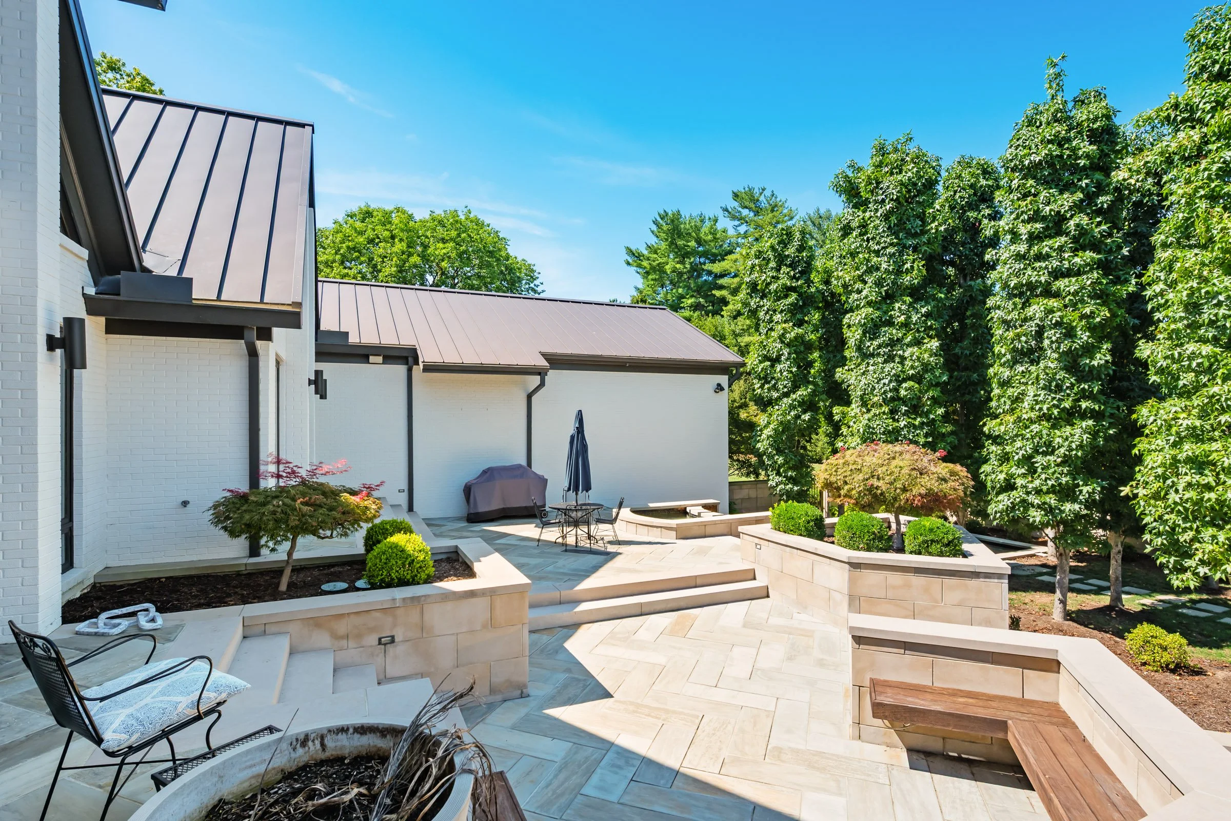 5109 Dunvegan Rd-65.jpg