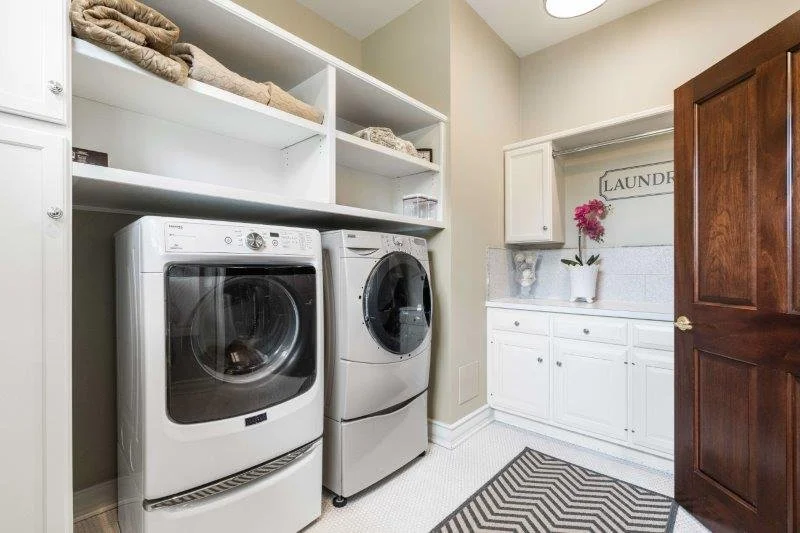 44-web-or-mls-6706 Elmcroft Cir-44.jpg