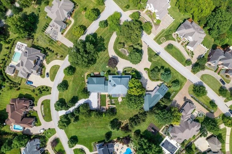 6-web-or-mls-6706 Elmcroft Cir-06.jpg