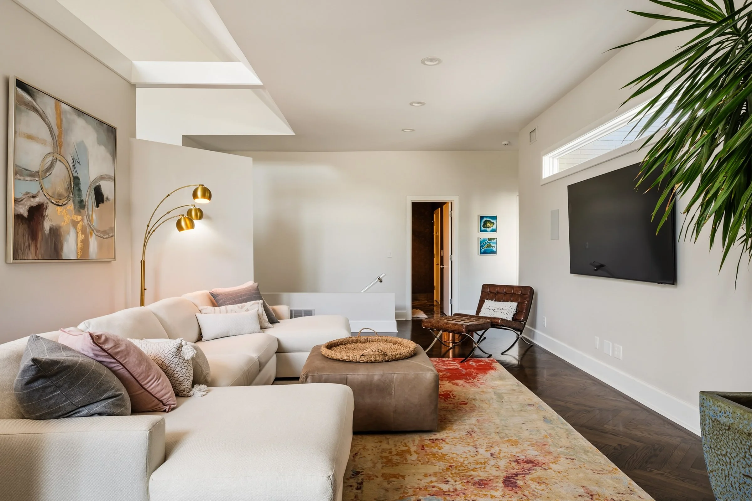 5109 Dunvegan Rd-25.jpg