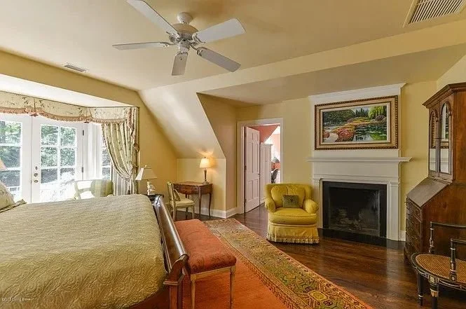 Untitled design (24).jpg