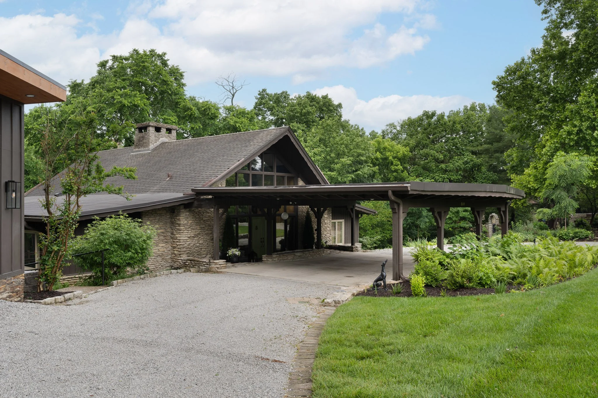 800 Greenspur Ln_web-7.jpg
