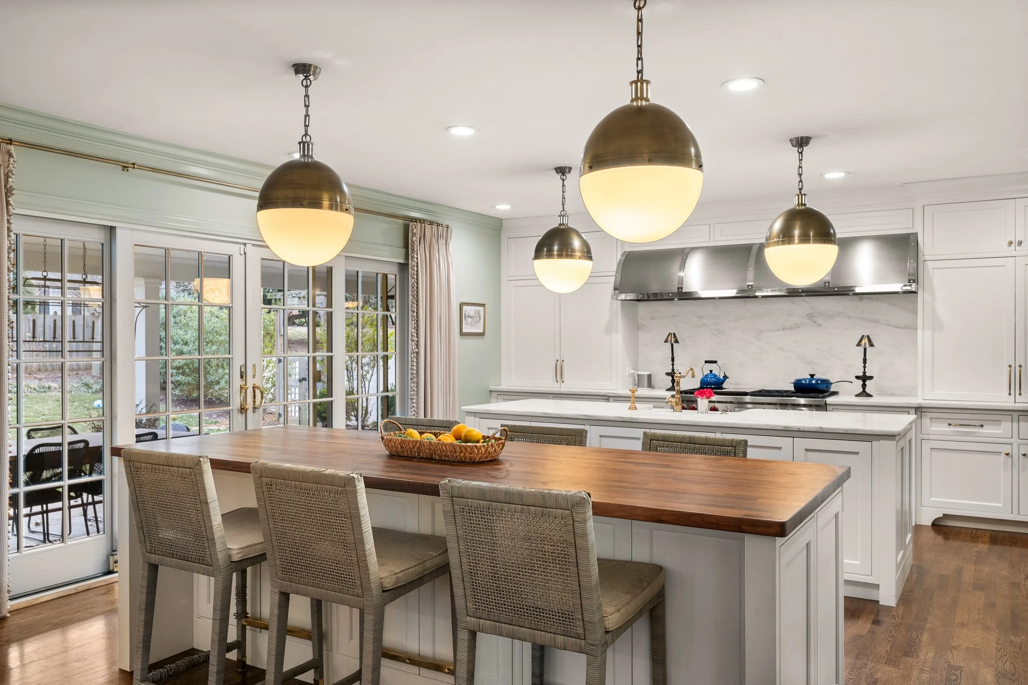 405 Mayfair Ln_web-23.jpg