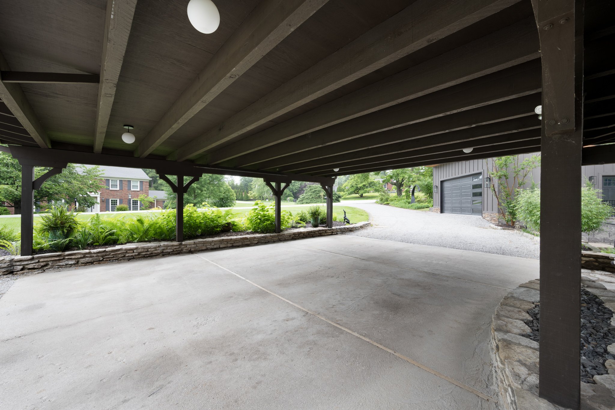 800 Greenspur Ln_web-8.jpg