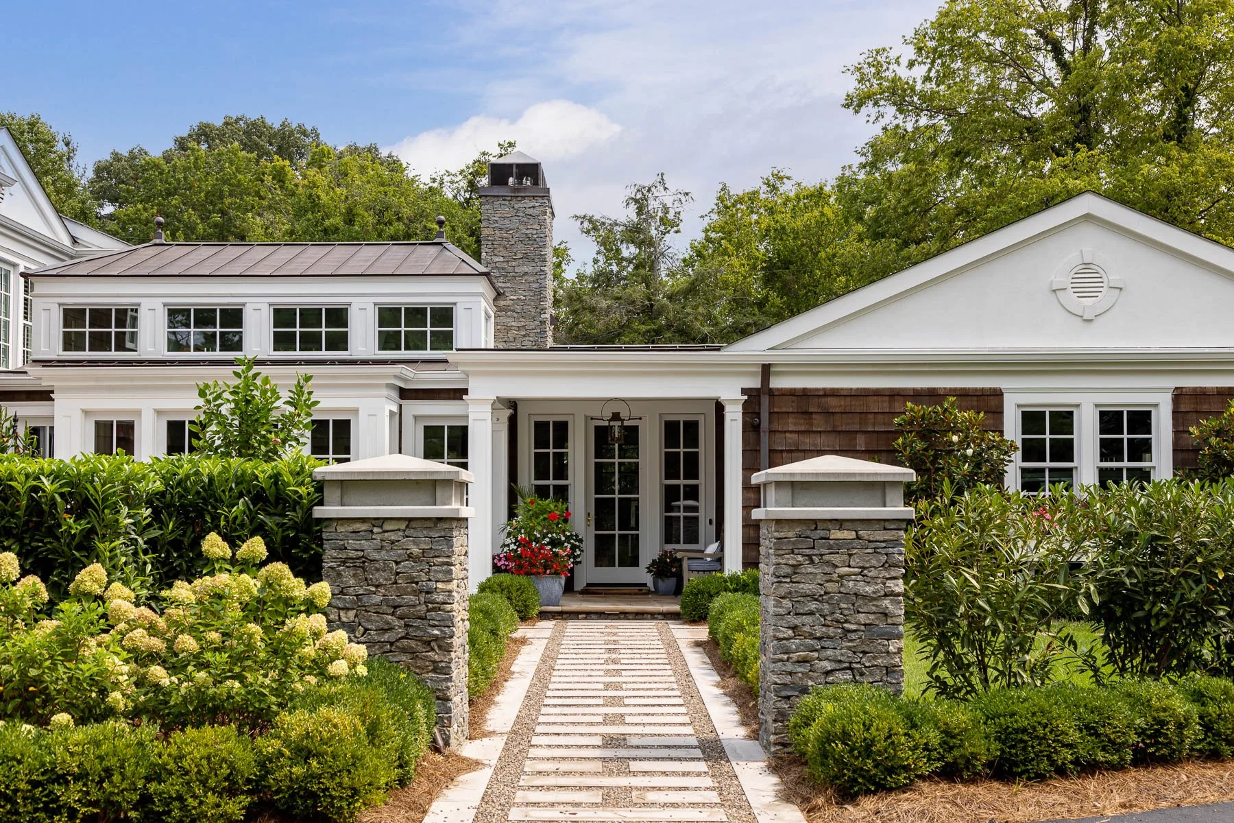 0304005 River Rd - INTERNET.jpg