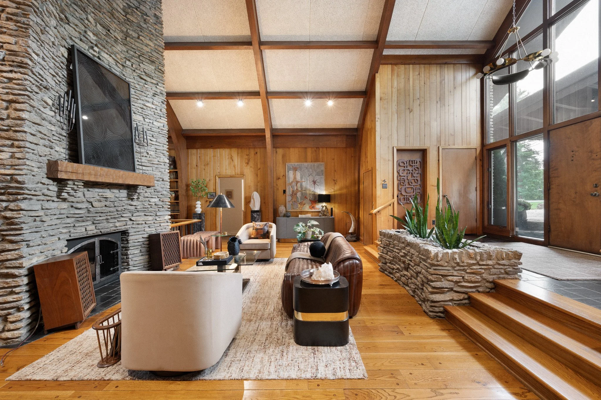 800 Greenspur Ln_web-17.jpg