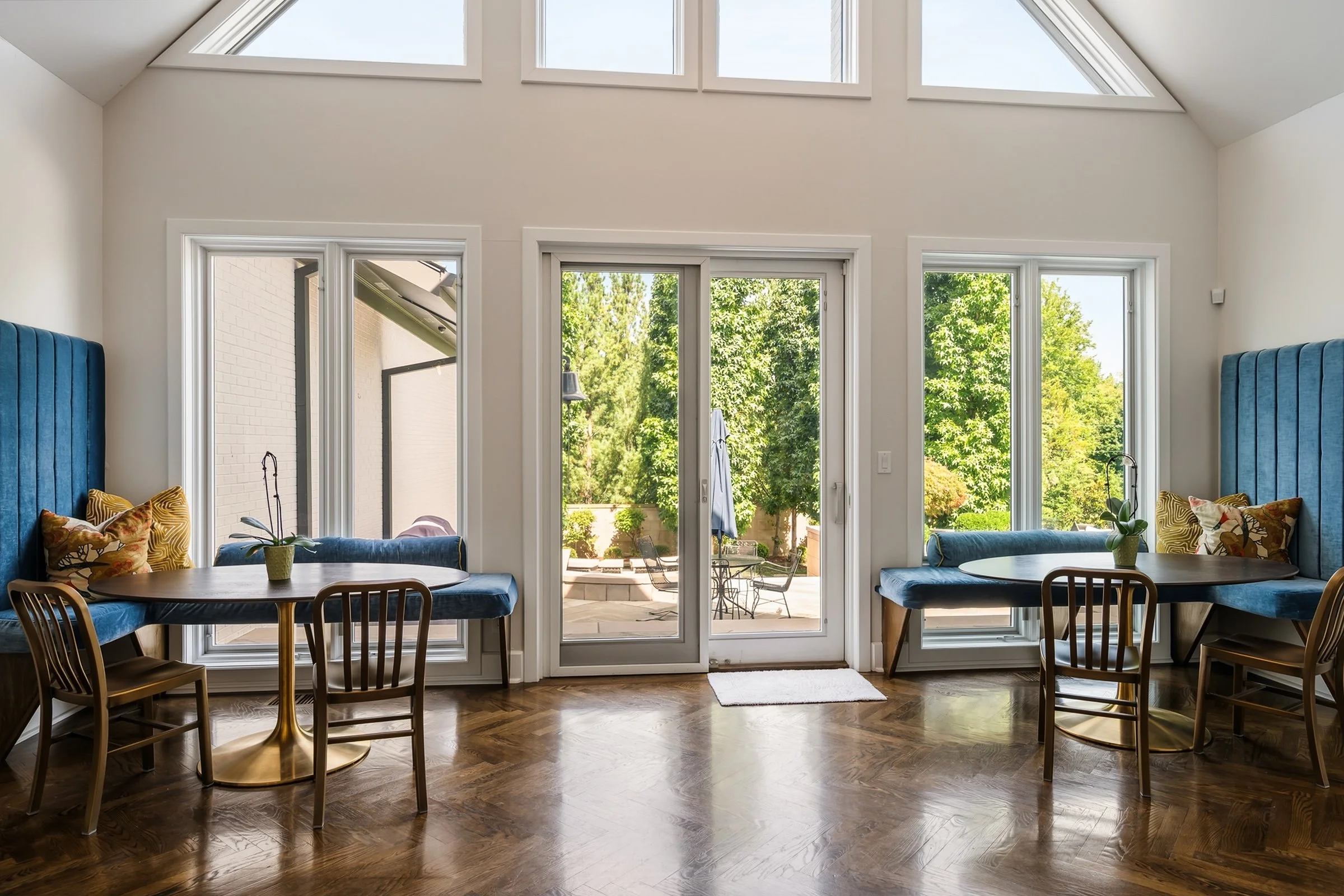 5109 Dunvegan Rd-21.jpg