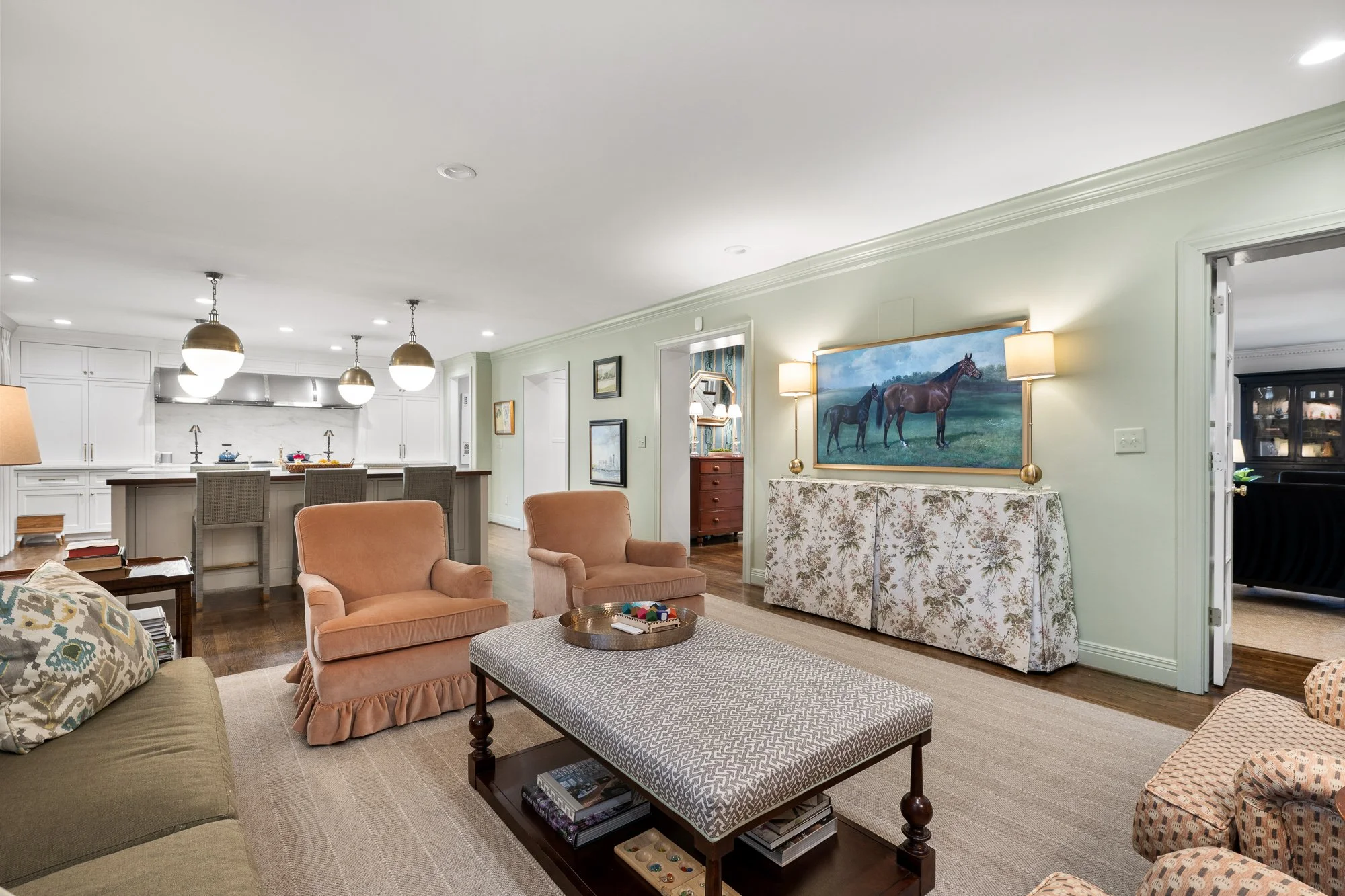 405 Mayfair Ln_web-20.jpg