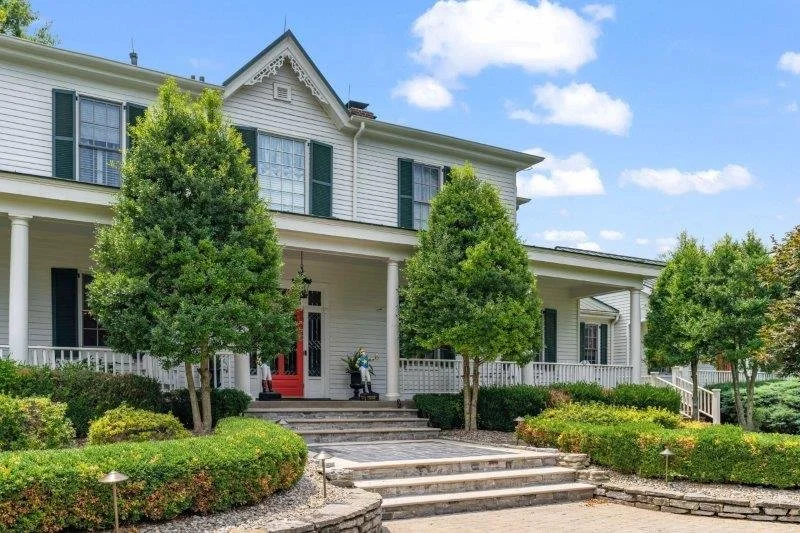 28-web-or-mls-6706 Elmcroft Cir-28.jpg