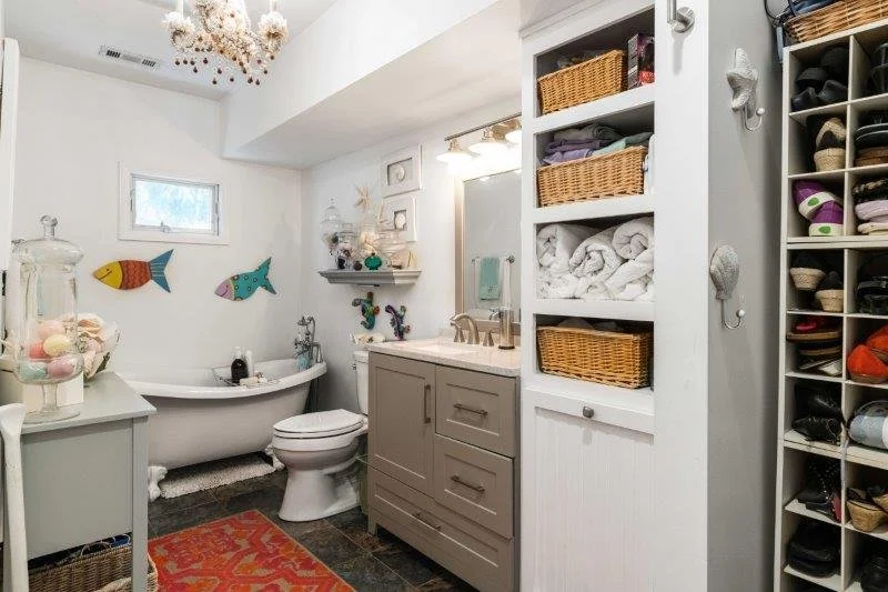 108-web-or-mls-6706 Elmcroft Cir-108.jpg