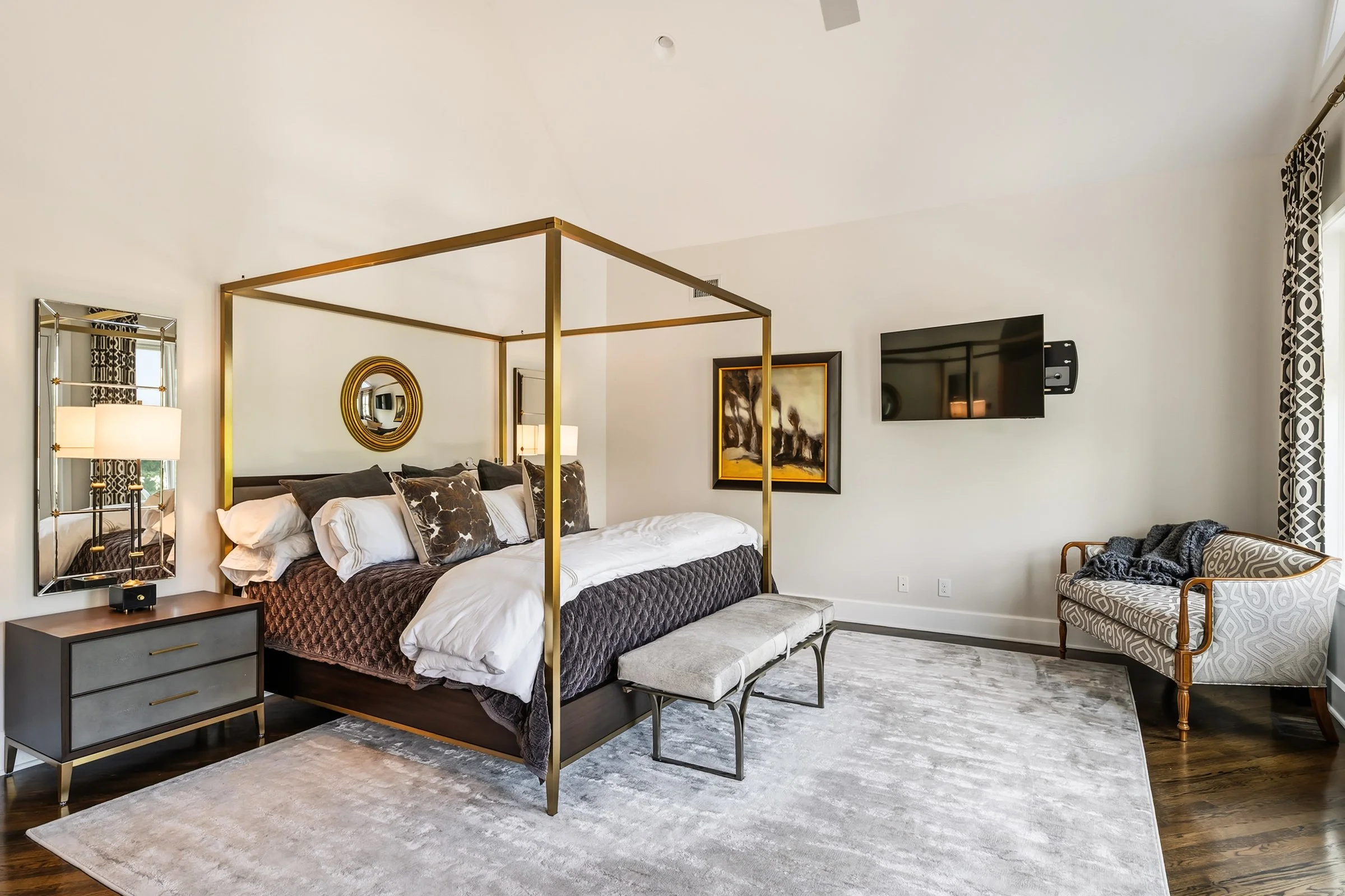 5109 Dunvegan Rd-35.jpg