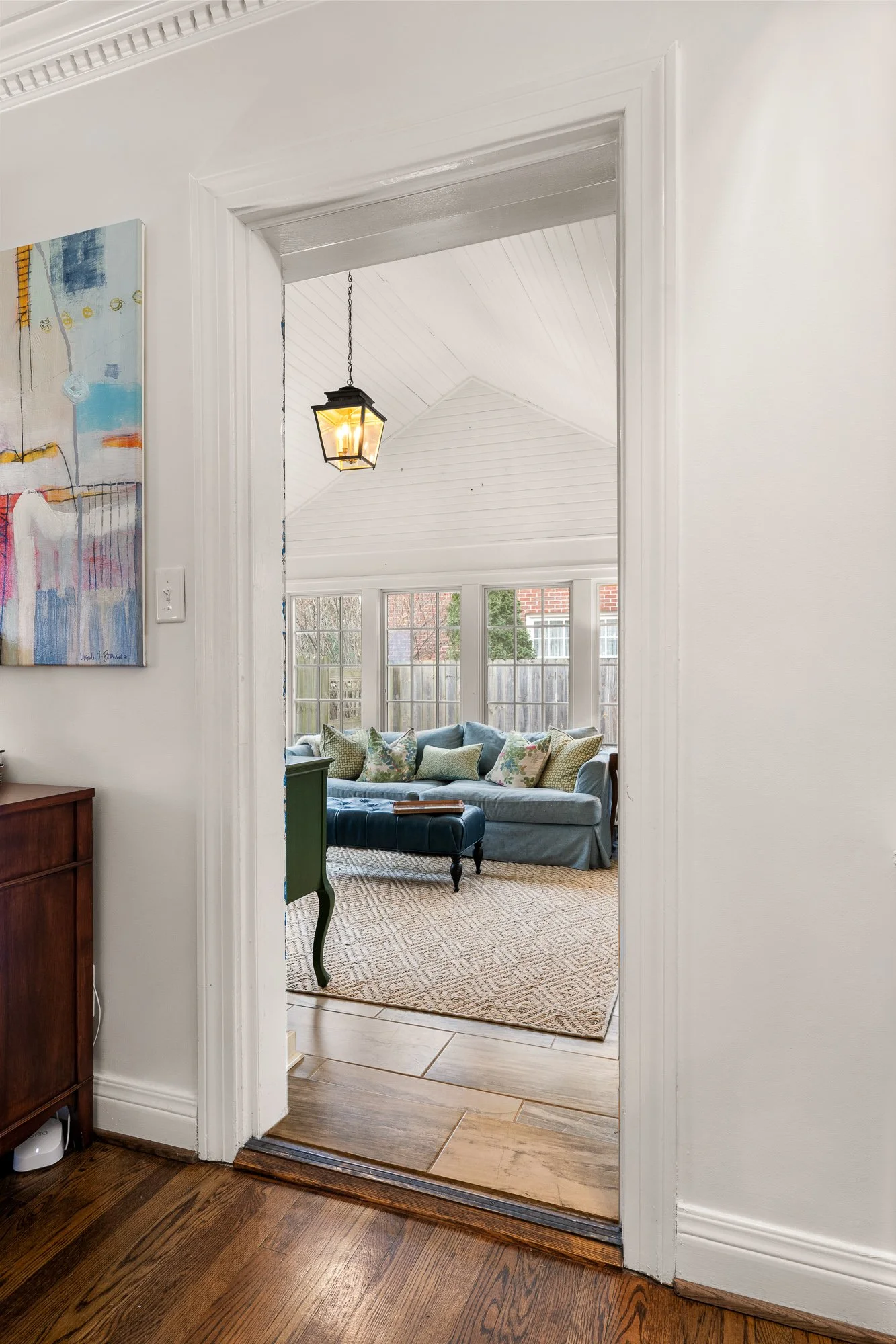 405 Mayfair Ln_web-14.jpg