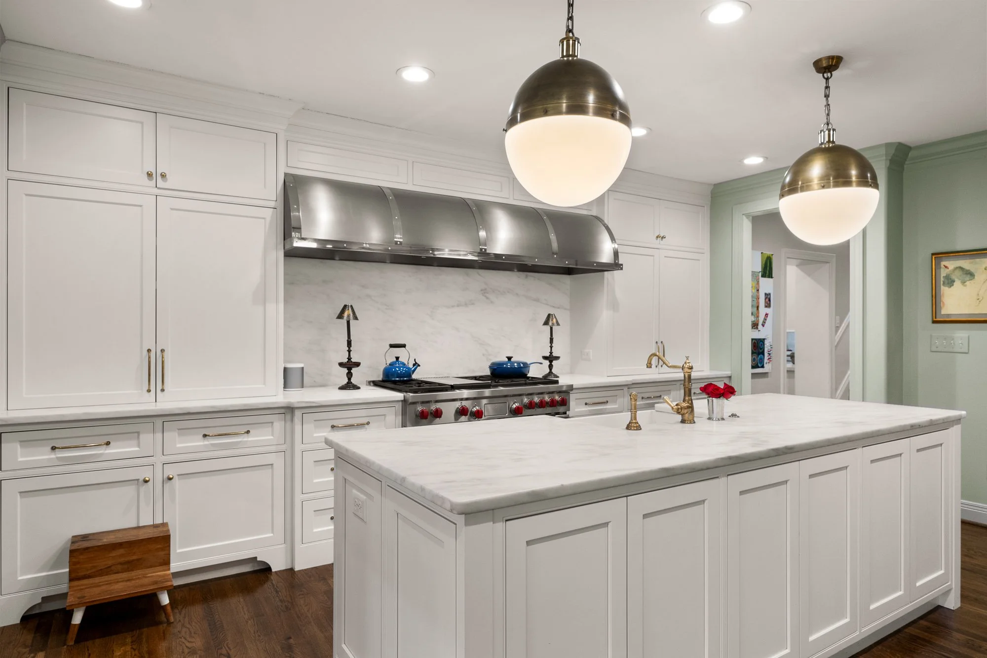 405 Mayfair Ln_web-32.jpg