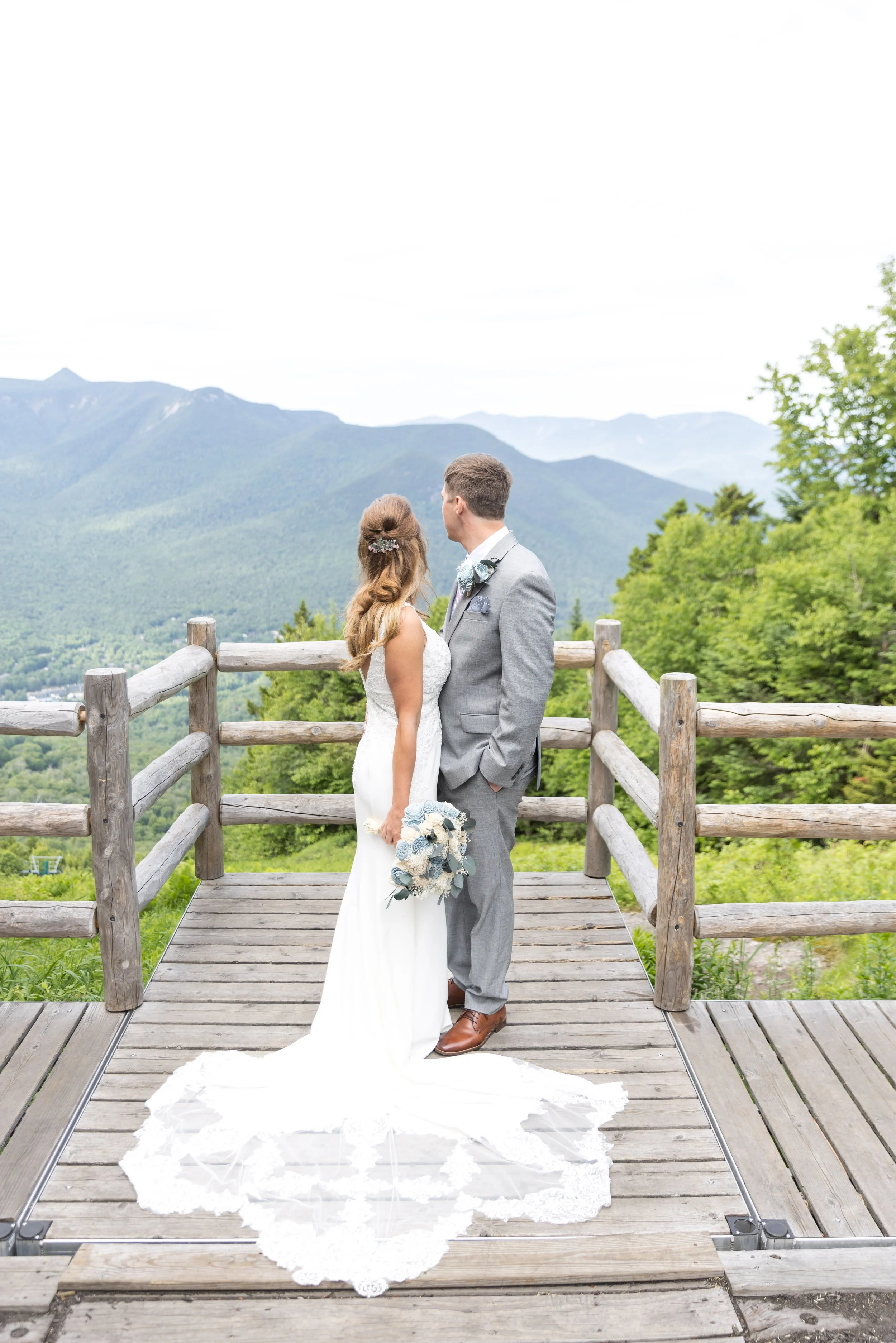 loon-mountain-wedding-overlook-portrait.jpg