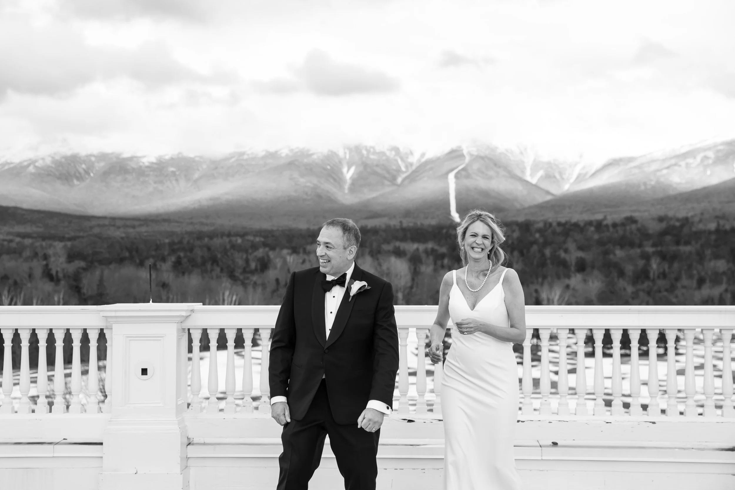 mount-washington-hotel-wedding-mountain-view-bretton-woods-nh-chelsea-gorasia.jpg