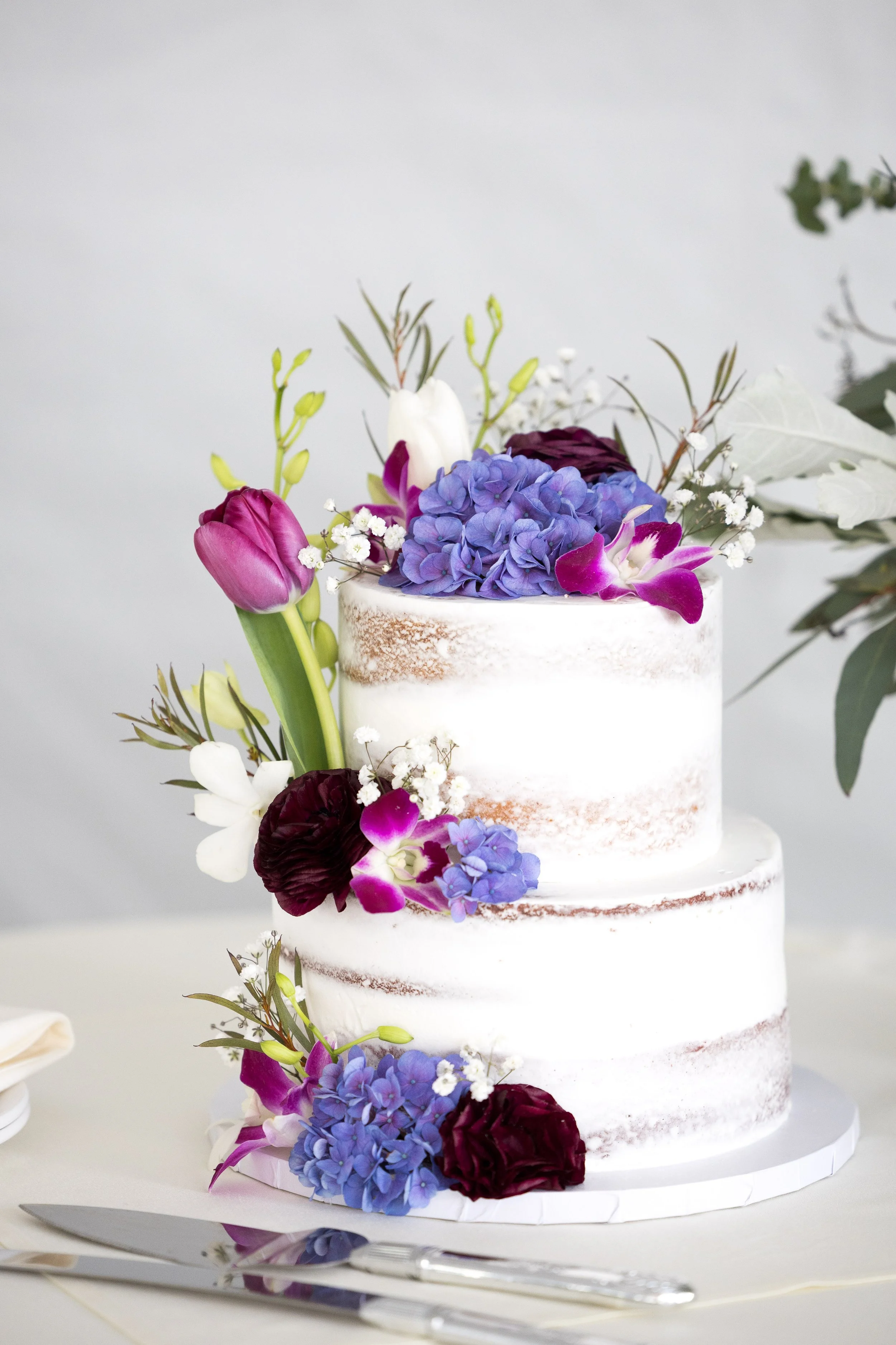 stonehurst-manor-wedding-cake-floral-detail.jpg