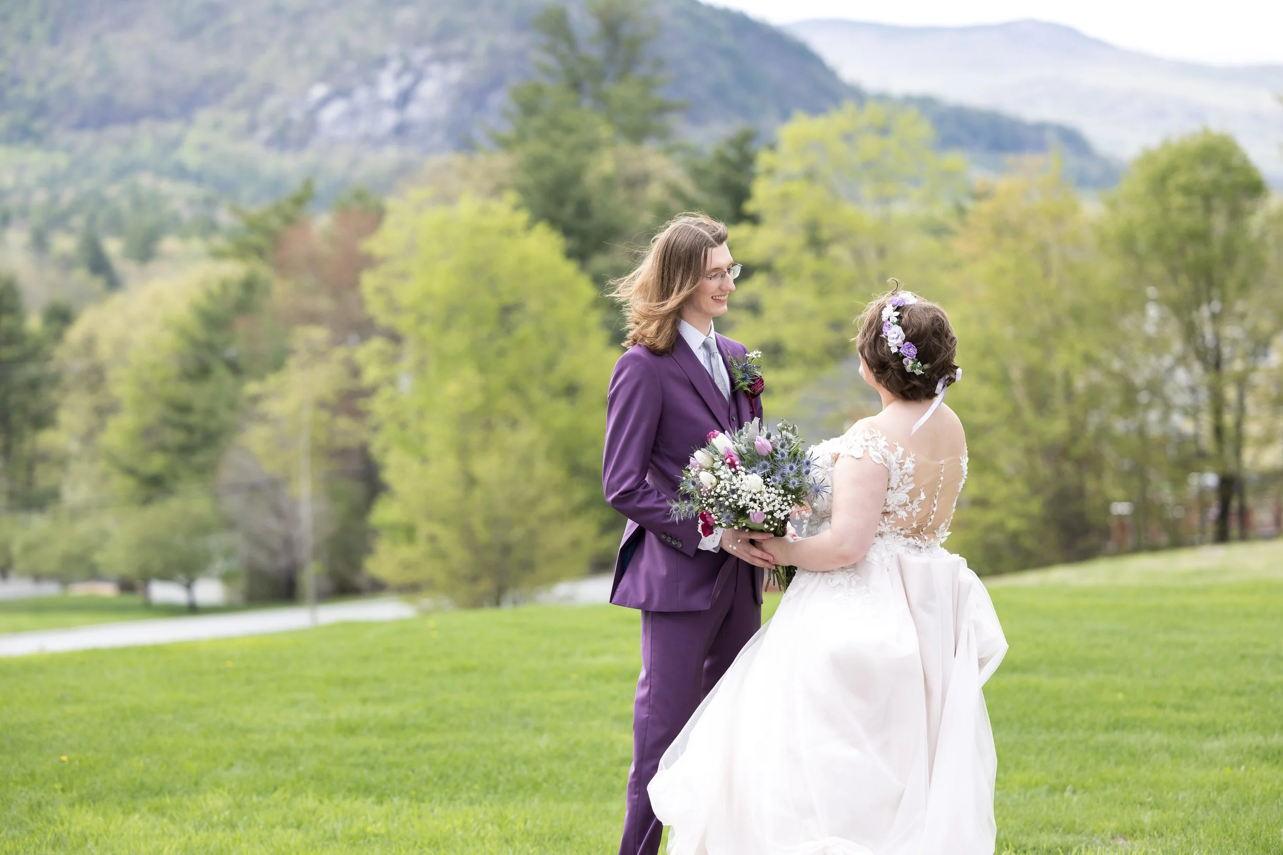 stonehurst-manor-wedding-mountain-portraits.jpg