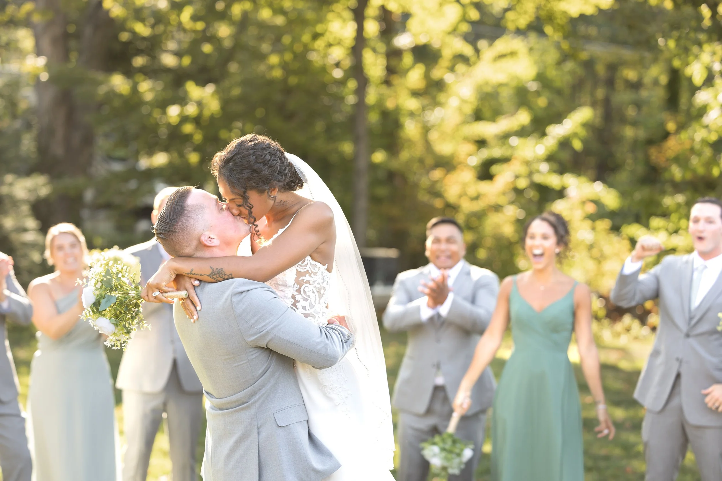 new-hampshire-wedding-first-kiss-celebration.jpg