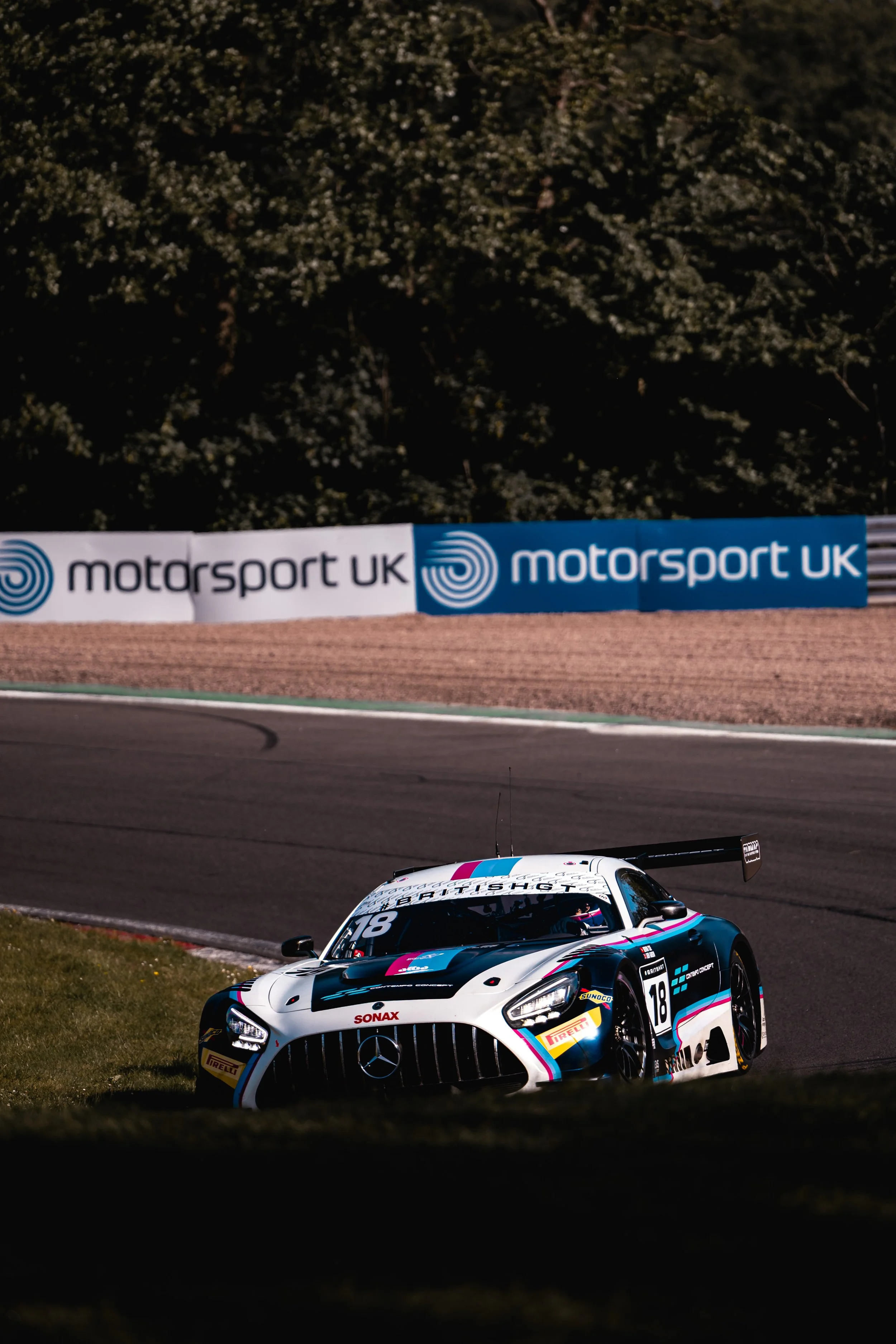 MRW- OULTON-0273.jpg