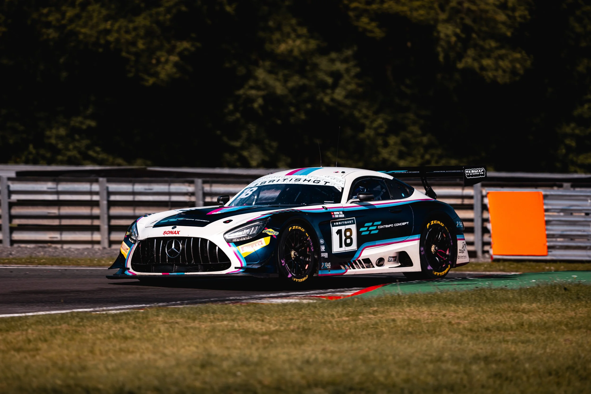 MRW- OULTON-1081.jpg