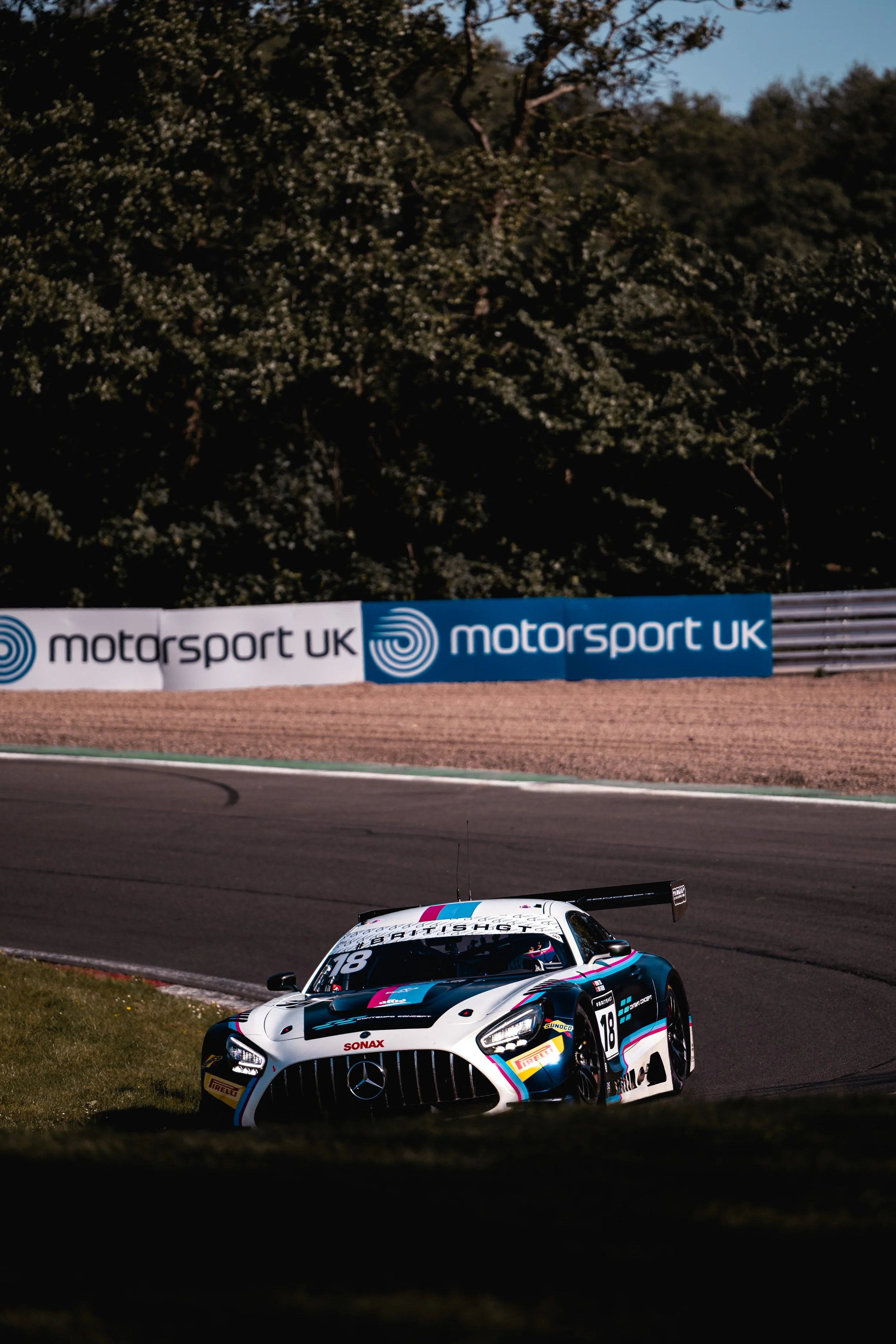 MRW- OULTON-0272.jpg
