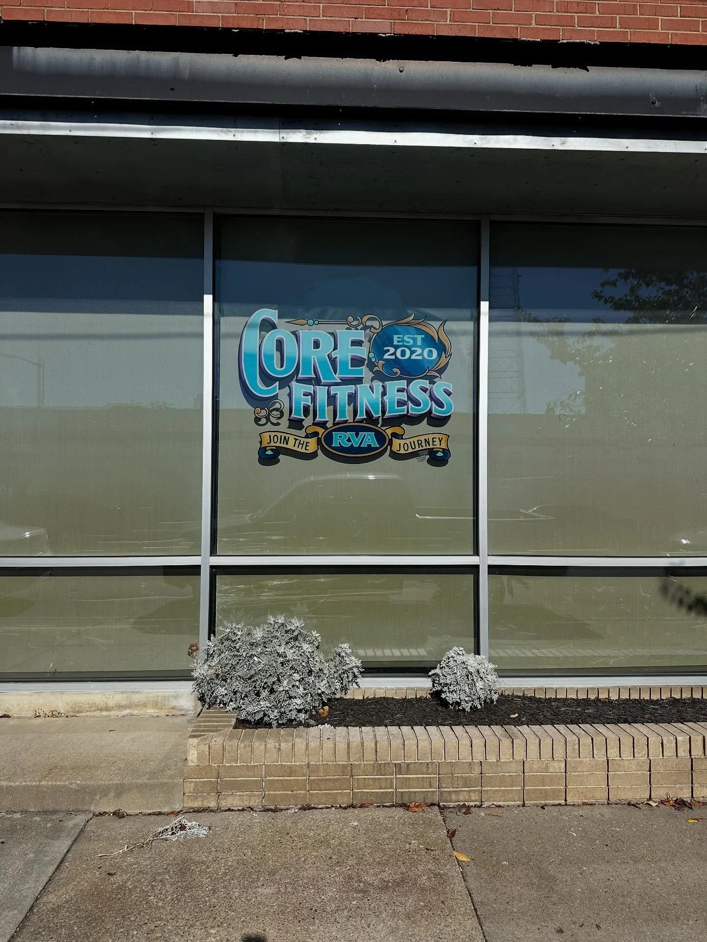 We are getting closer, with our new window sign getting finished up today. We are blown away by the work that Ross @surehandsigns did for us. 

I wanted something that felt like authentic Richmond and this sign delivers! 

#sign #smallbusiness #rvagy
