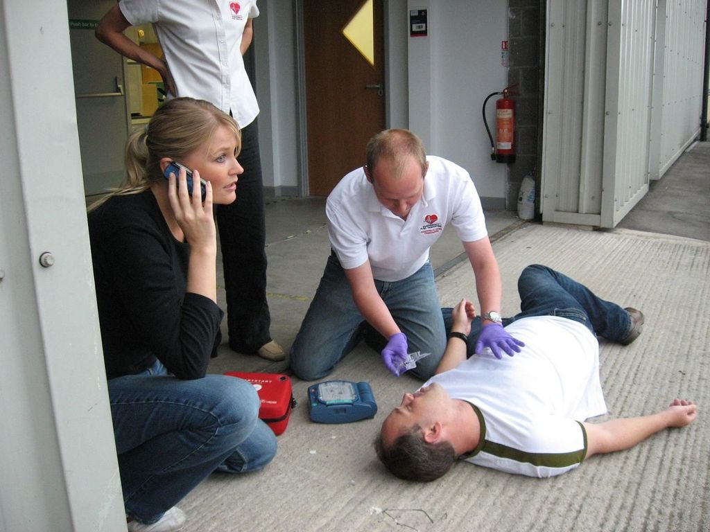 efr response to victim on sidewalk - Nautilus adventures.jpeg