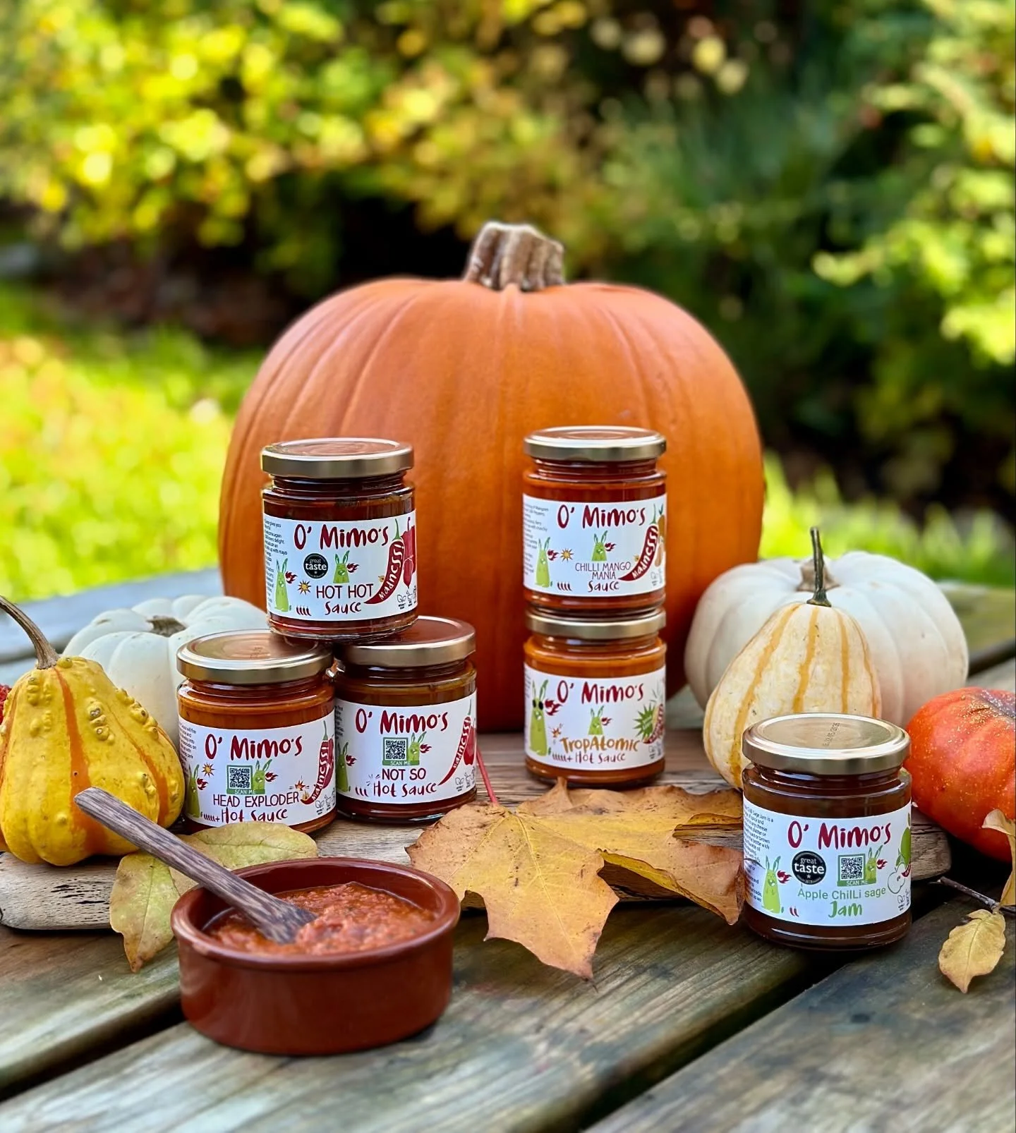Bring the heat to your comfort food this autumn with O&rsquo;Mimo&rsquo;s 🌶️🔥
@omimos.chillimadness your hot choice this season! Swipe through this carousel and discover our range,from mild and fruity to fiery and bold, there&rsquo;s something for 