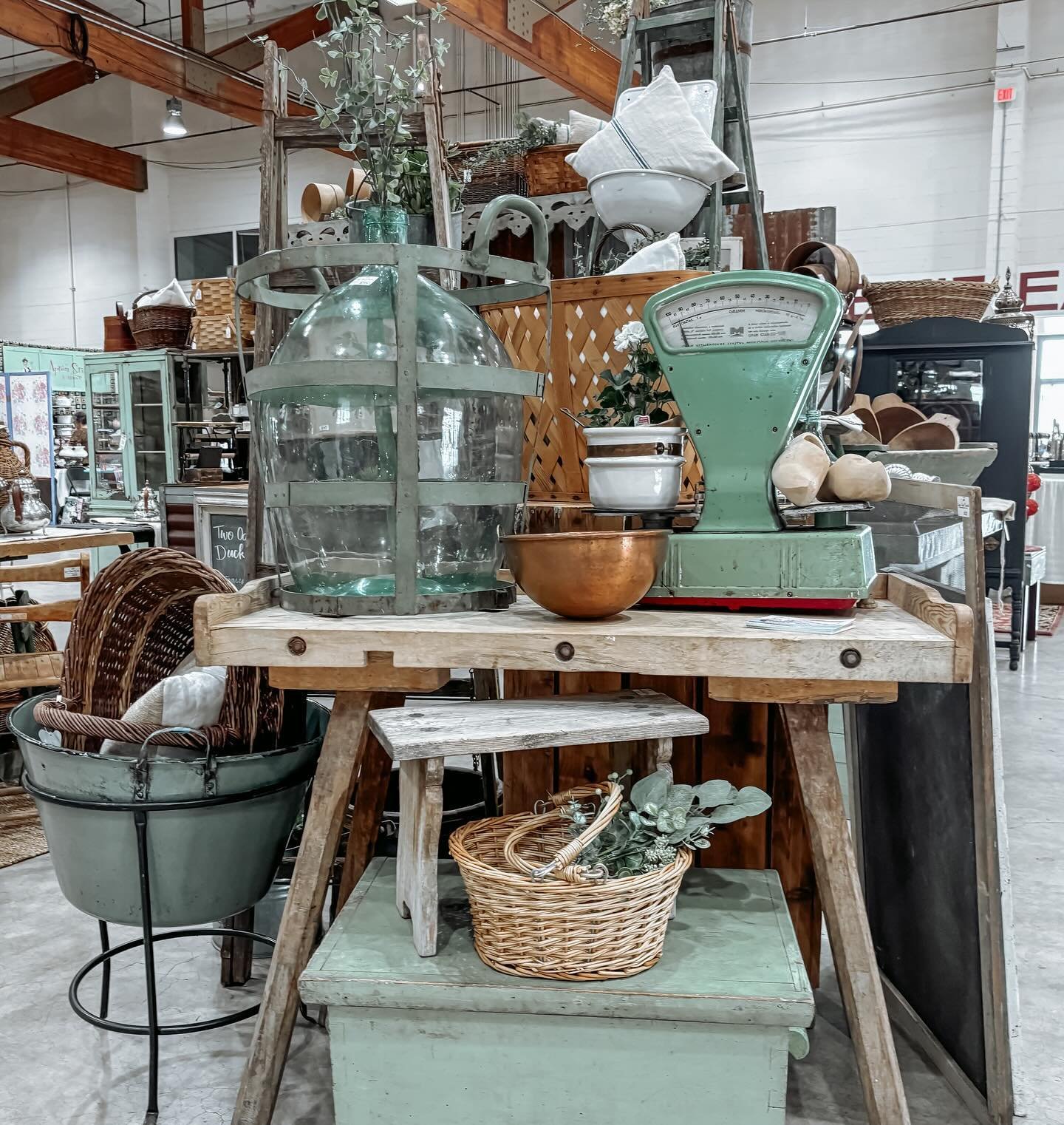 There&rsquo;s something so special about our spring markets&hellip; the weather is getting warmer, it&rsquo;s time to start planning outdoor spaces or bringing in some new pieces to brighten up the interior of our homes. You&rsquo;re bound to find in