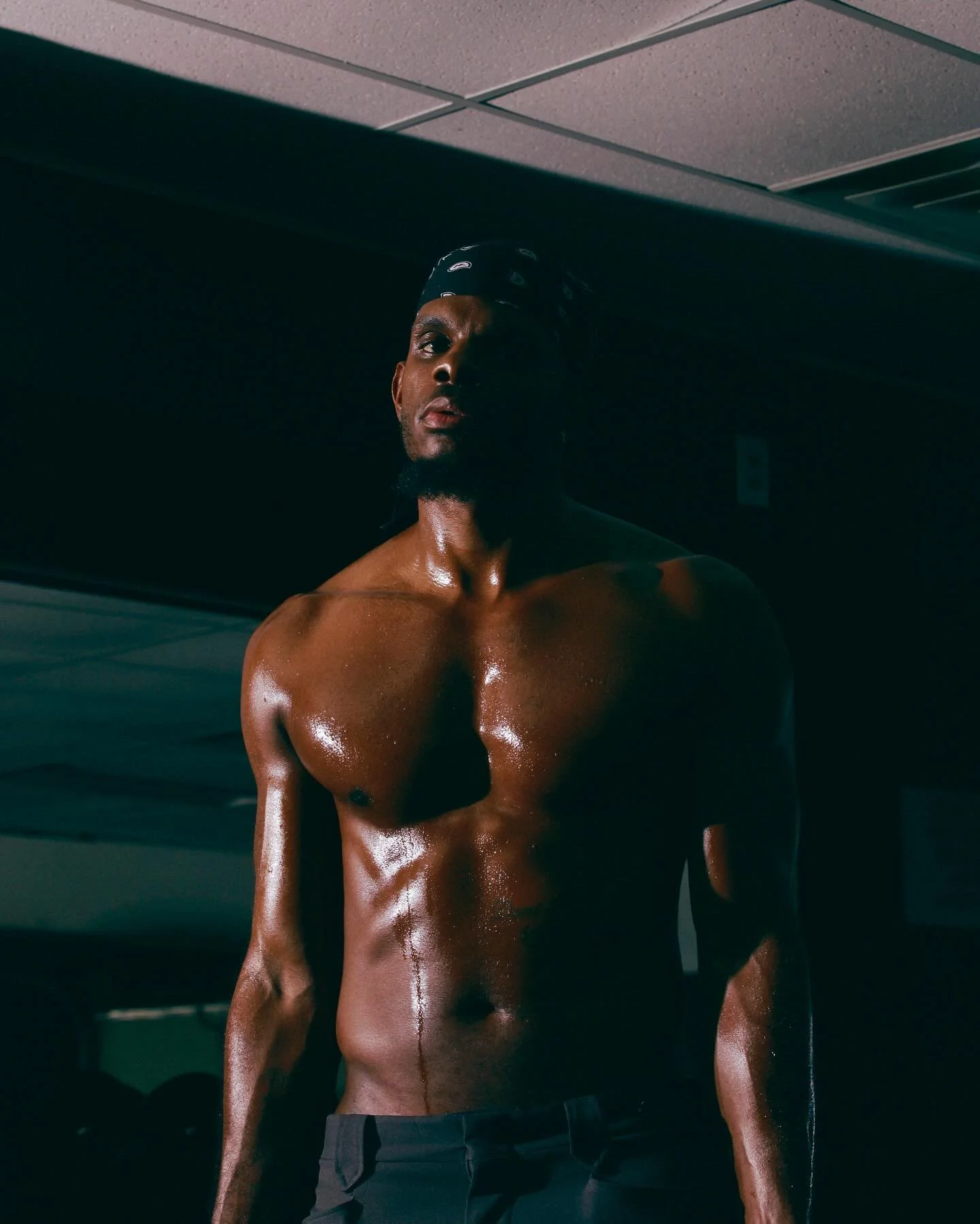 Why my gym sessions take so long 📸😜✨
&bull;
&bull;
📸: @issalovething__ 
#fitnessshoot #body #workout #photoshoot #love #sweat #fit #abs