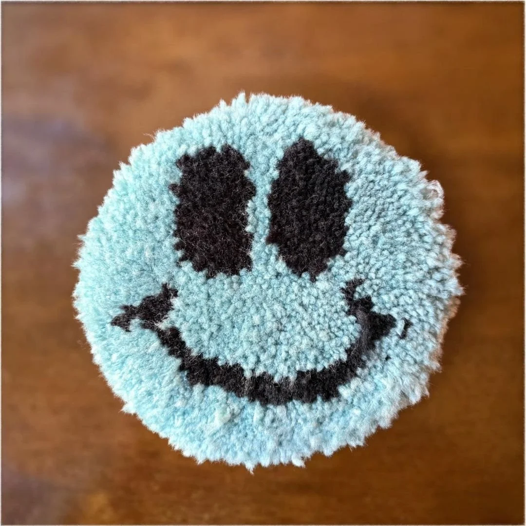 Smile Table Rug