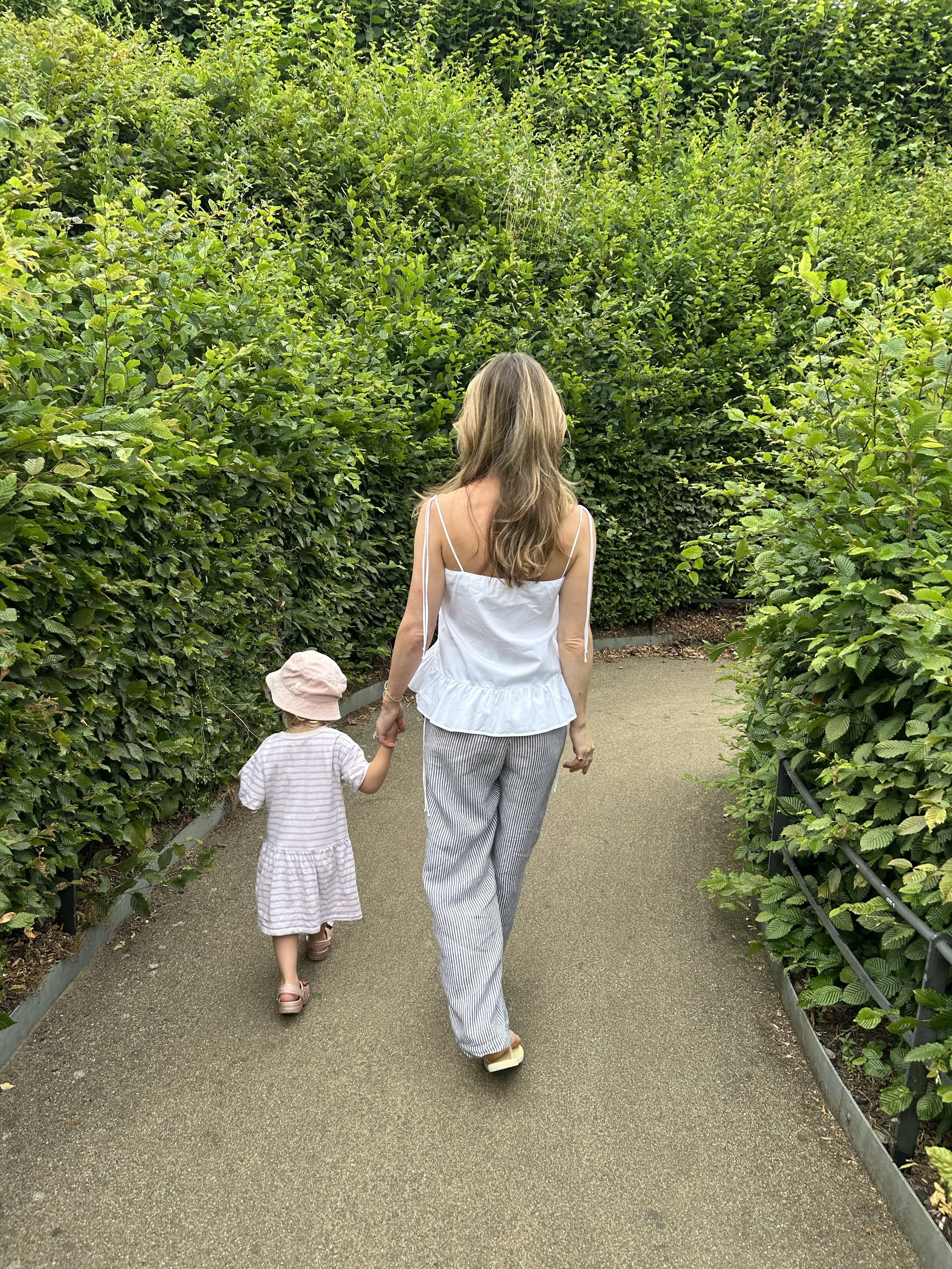Natural Tick Prevention for Families: Low-Tox Ways to Help Protect Your Kids, Pets, and Yard