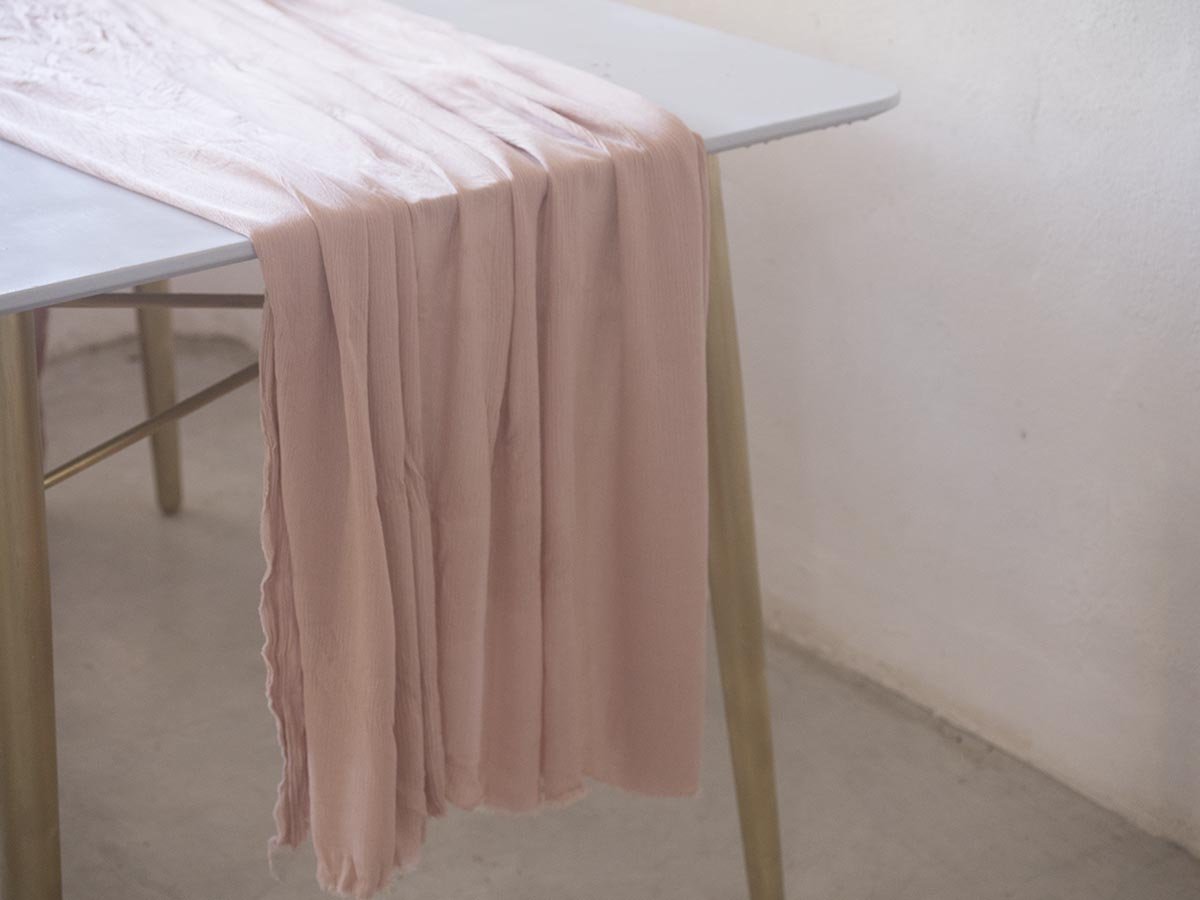 Natural Crepe Fabric Blush Runner
$15.00