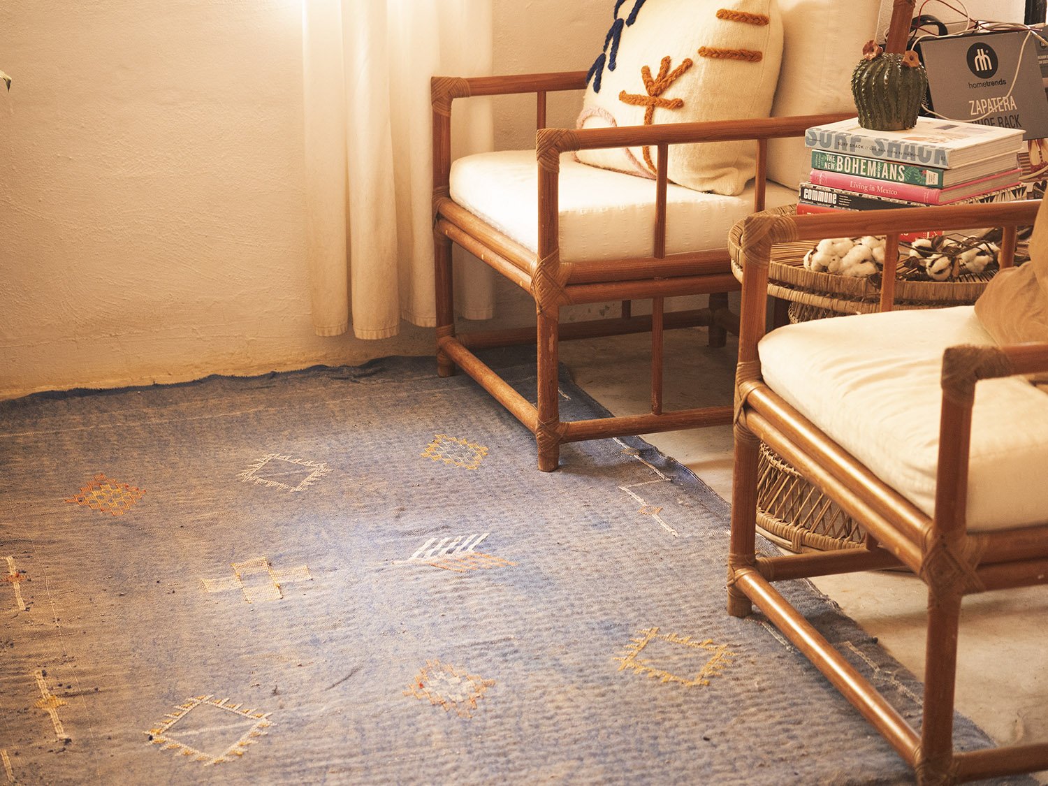 Washed Indigo Moroccan Rug
$100.00
Washed Indigo Morrocan Rug - 6 x 8 feet