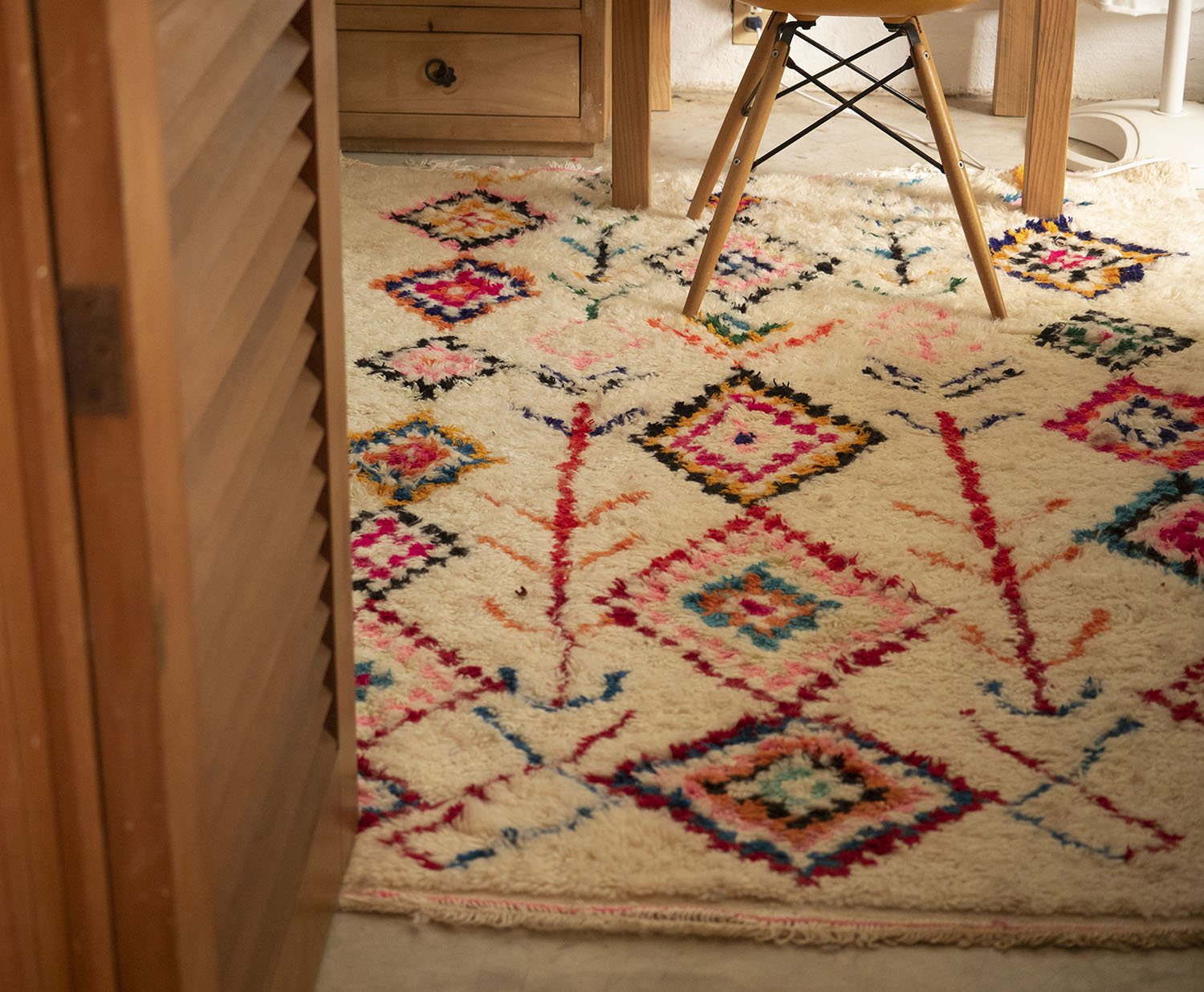 Rainbow Moroccan Berber Rug
$100.00
Rainbow Morrocan Berber Rug - 6 x 8 feet