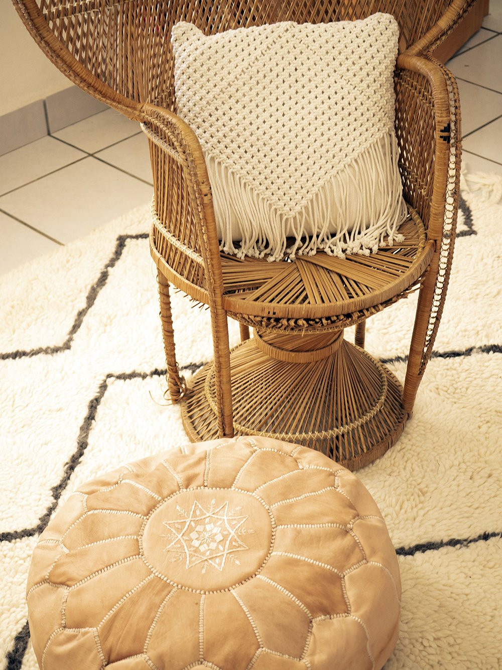 White Macrame Pillow
$10.00