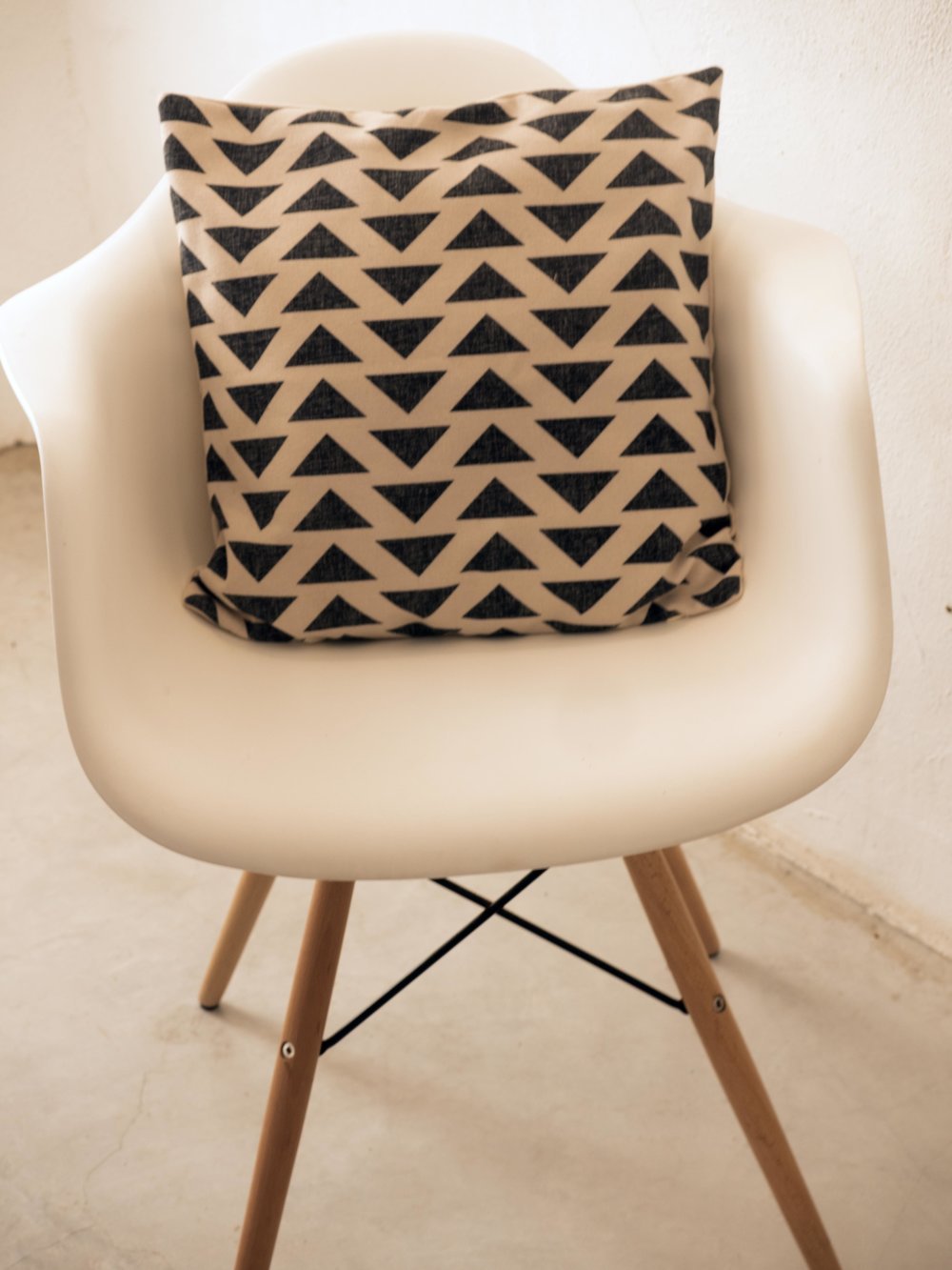 Triangle Pillow (1)
$7.00