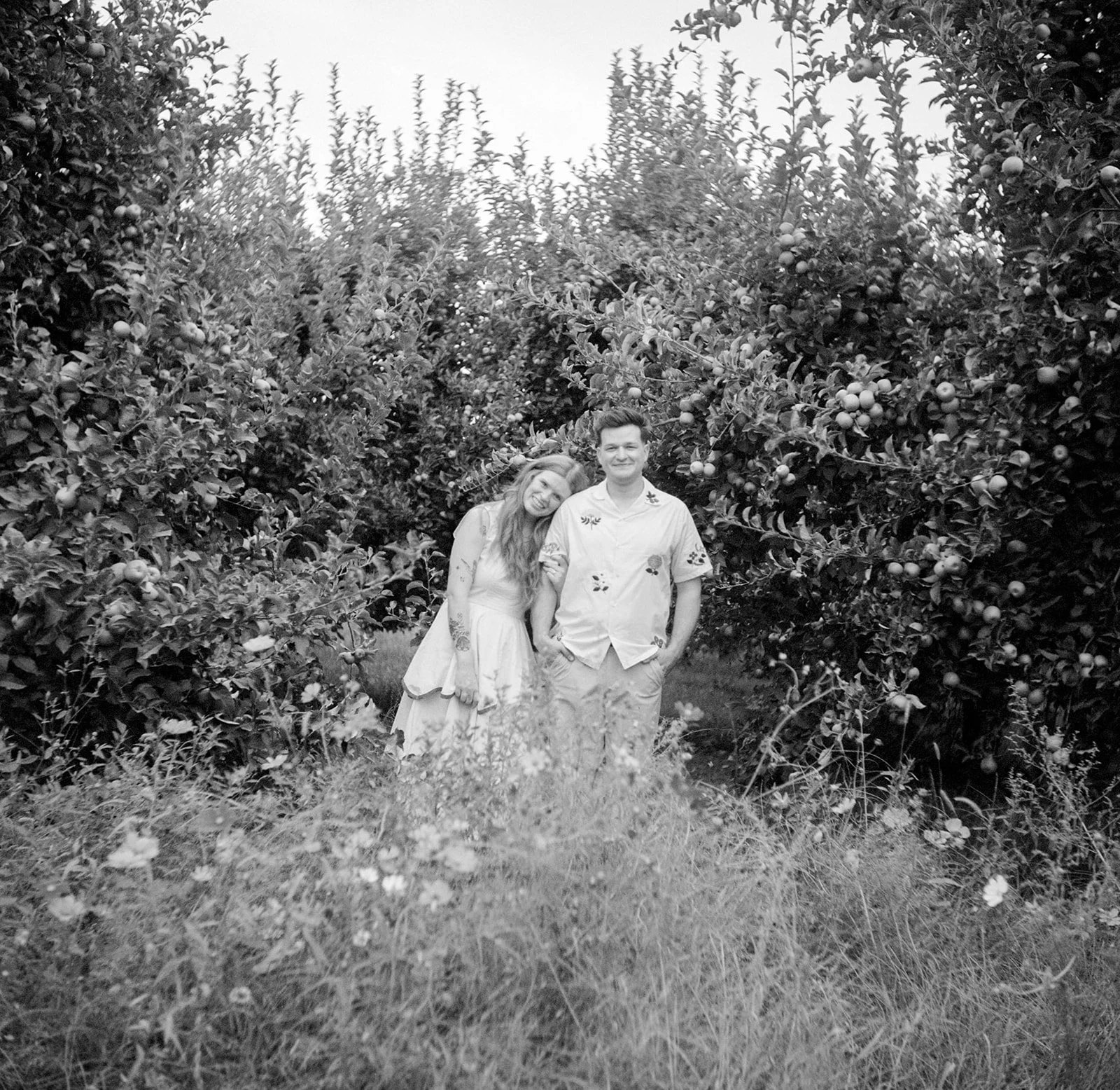 2026-ace-photography-crag-rat-hut-hood-river-wedding-rehearsal-dinner-film-43-bw.jpg