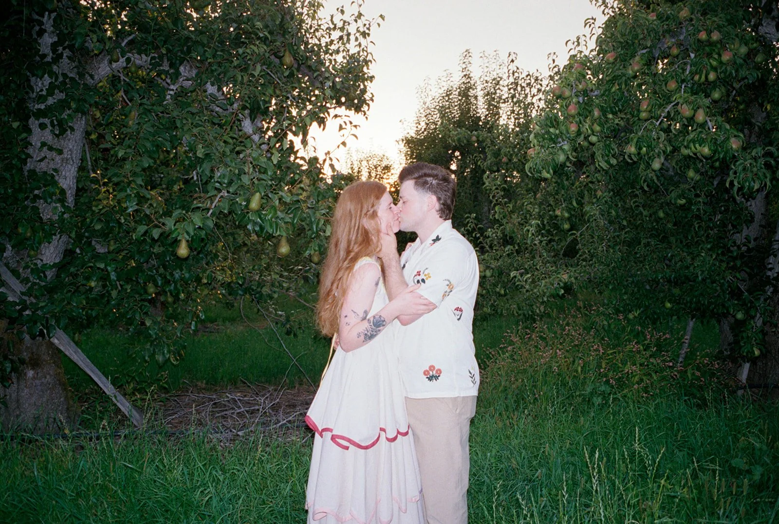 2026-ace-photography-crag-rat-hut-hood-river-wedding-rehearsal-dinner-film-126.jpg