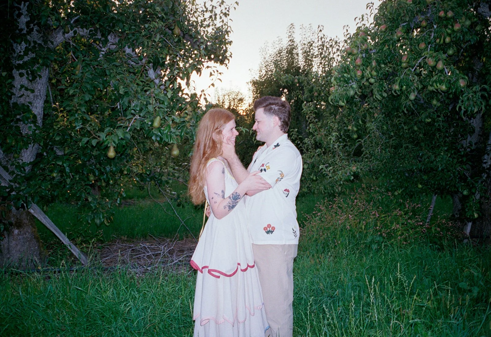 2026-ace-photography-crag-rat-hut-hood-river-wedding-rehearsal-dinner-film-127.jpg