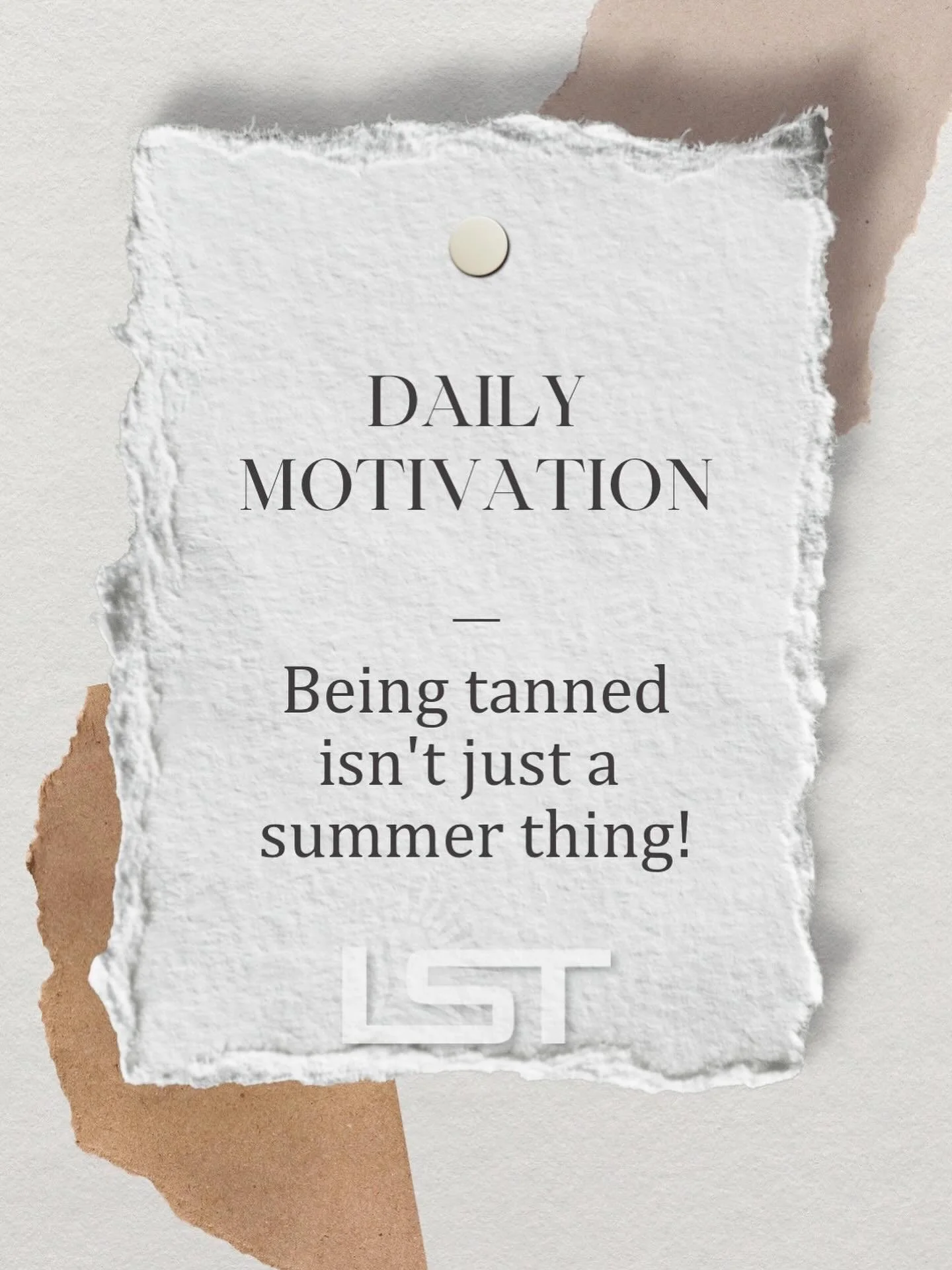 Who says your glow has an expiration date? 
A sun-kissed look isn&rsquo;t just for summer it&rsquo;s a year-round vibe. Stay radiant, confident, and golden no matter the season. 🍂❄️🌸🌞

#LuxurySprayTan #GlowAllYear #TanningGoals #BronzedBeauty #Spr