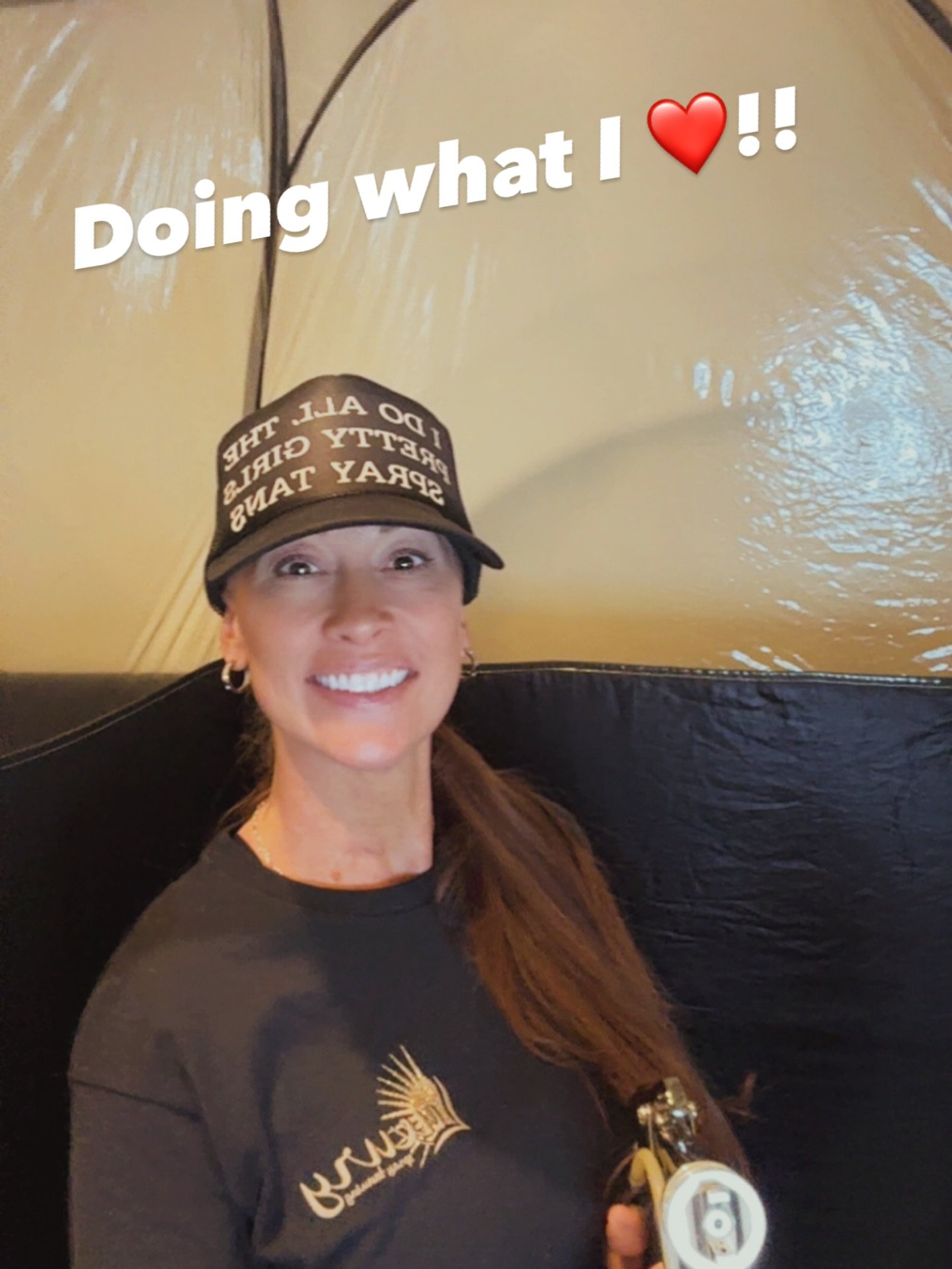 WEEKEND GLOW VIBES 

Wow, what a week!
To all my current clients, thank you for trusting me with your glow and filling up my books! 
To all my new clients, welcome to the glow gang!! I&rsquo;m so glad you&rsquo;re here! 

I survived the beautiful cha